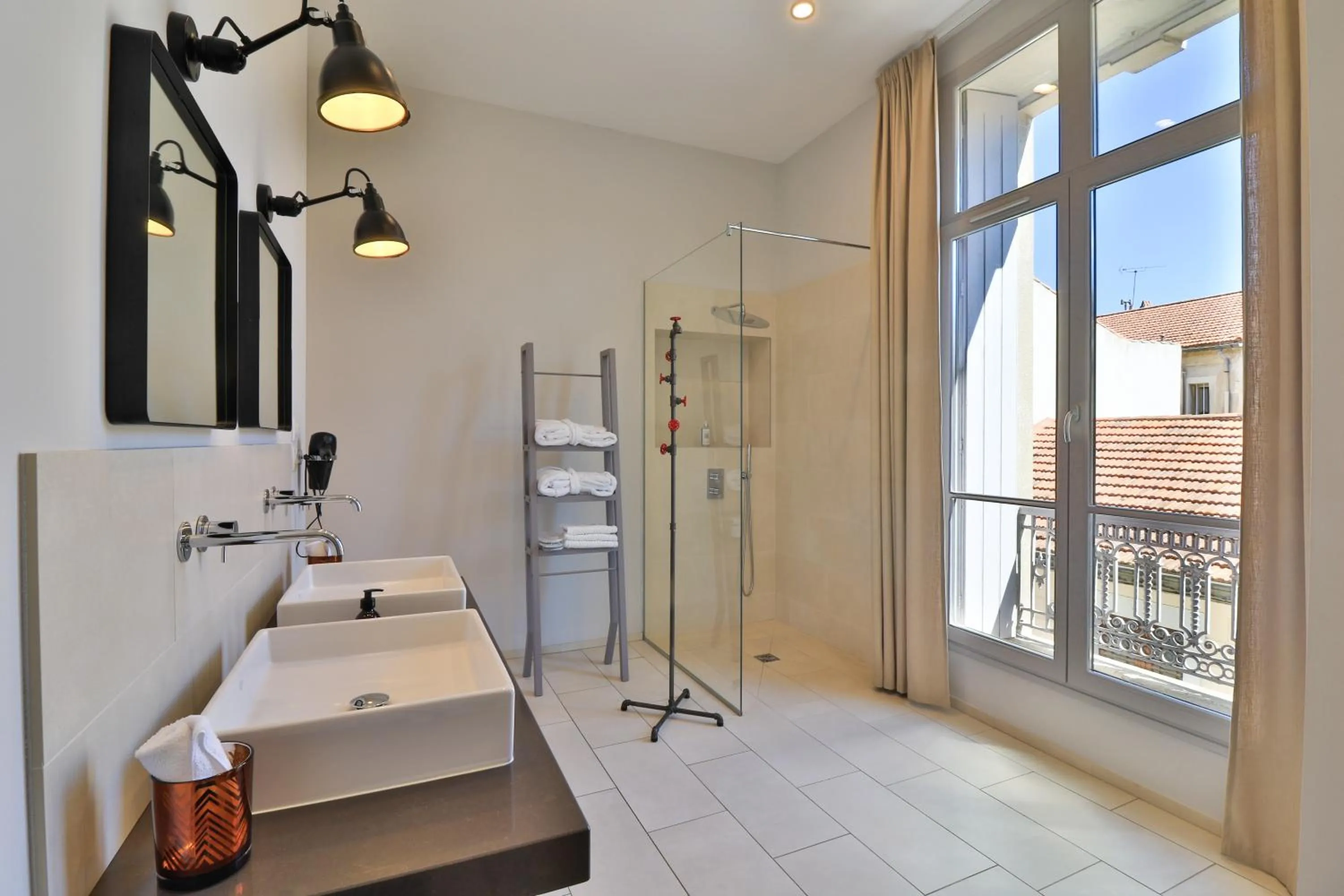 Shower in Villa Meridia