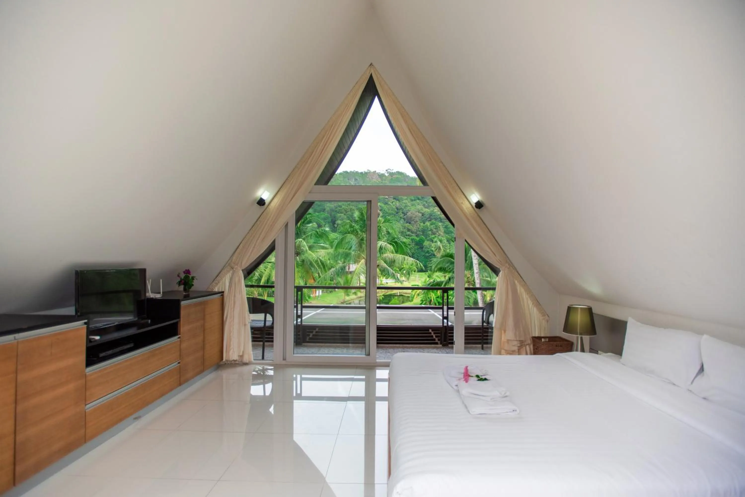 Koh Chang Beach Villas