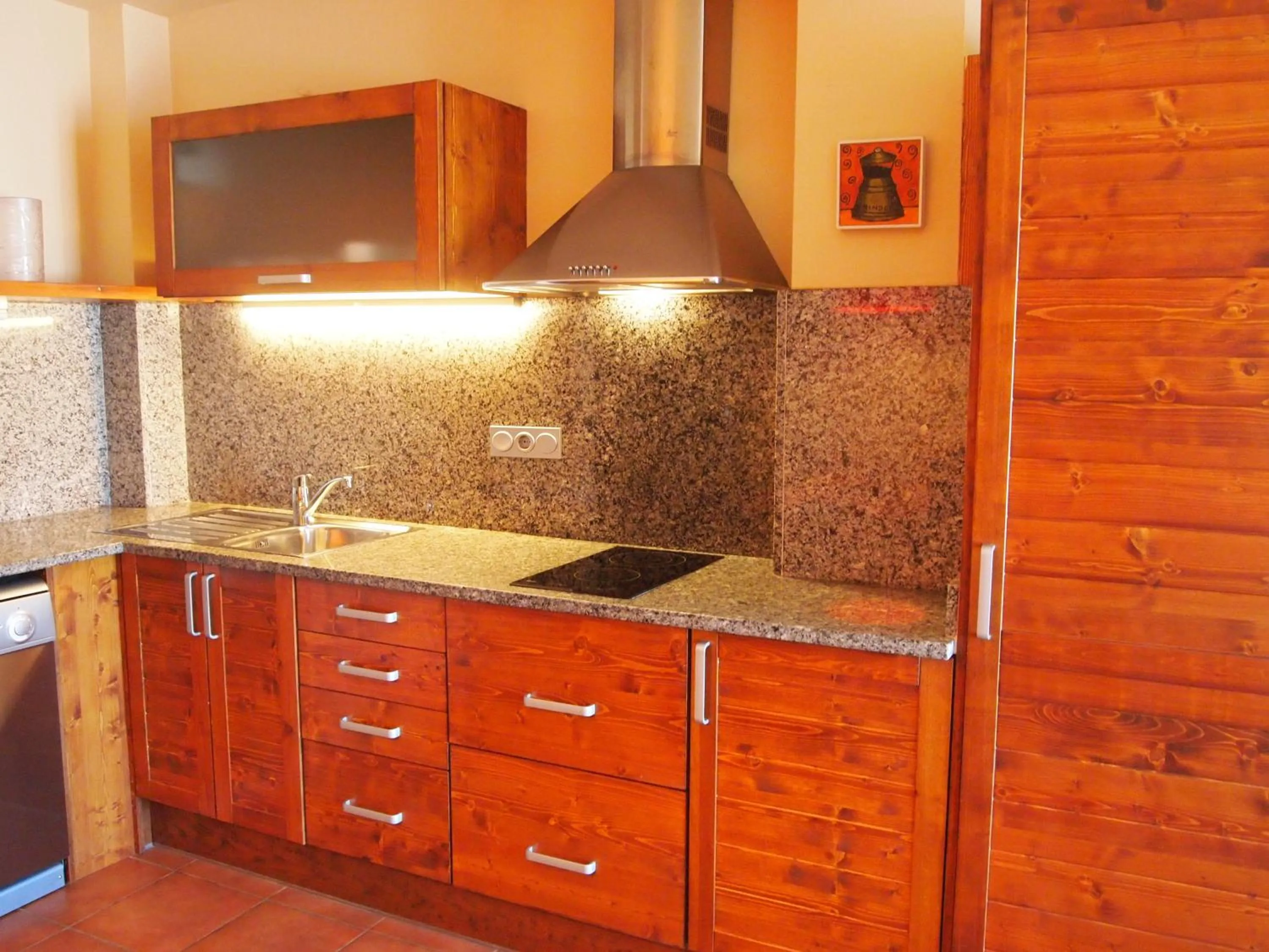 Kitchen or kitchenette in Aparthotel Bellver