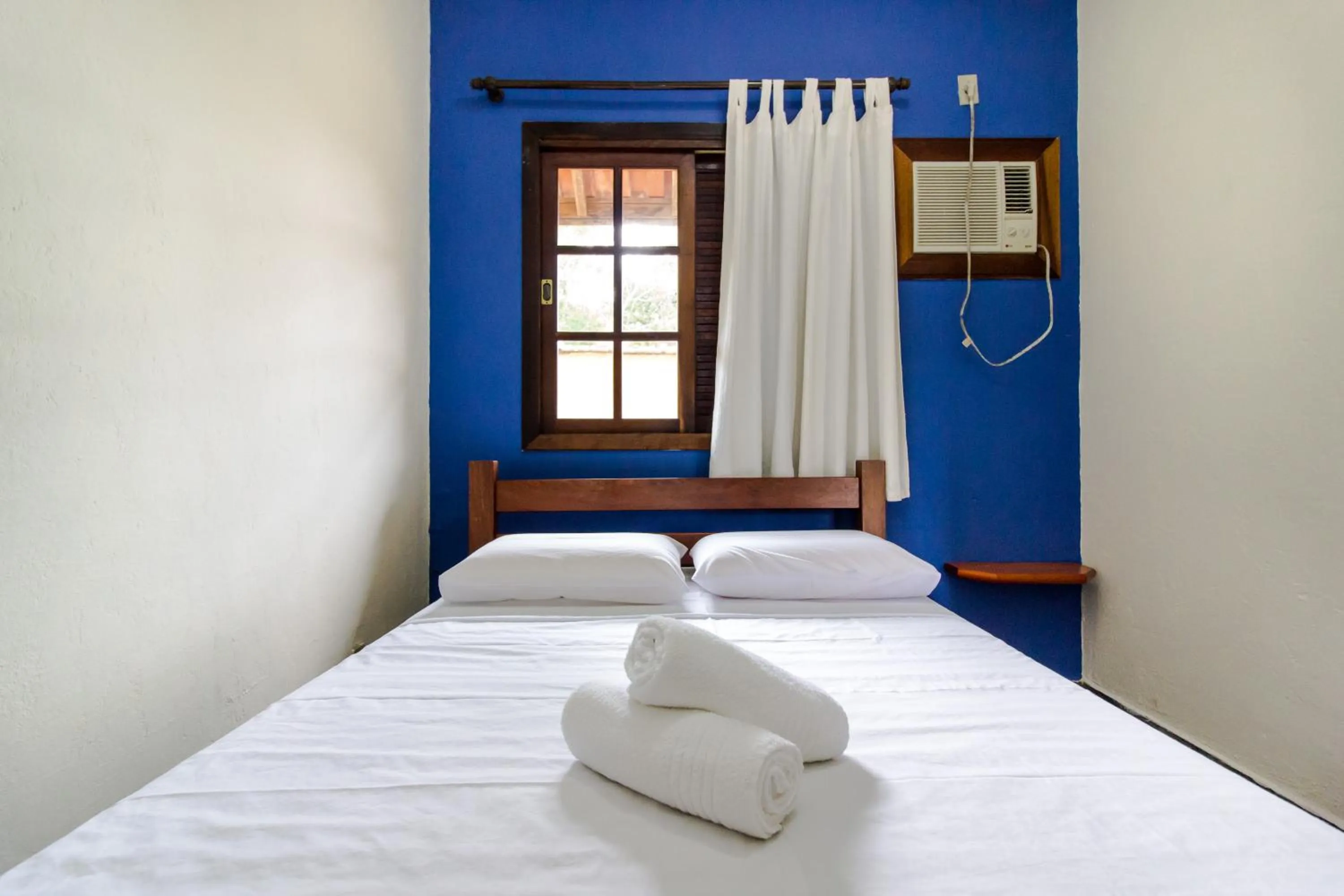 Photo of the whole room, Bed in Viamar Pousada