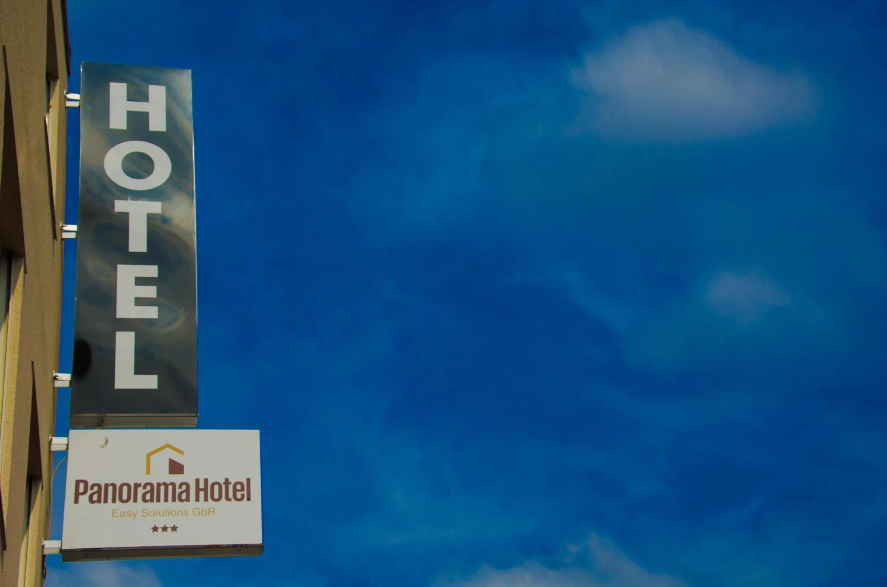 Property logo or sign in Panorama Hotel Frankfurt Offenbach Süd