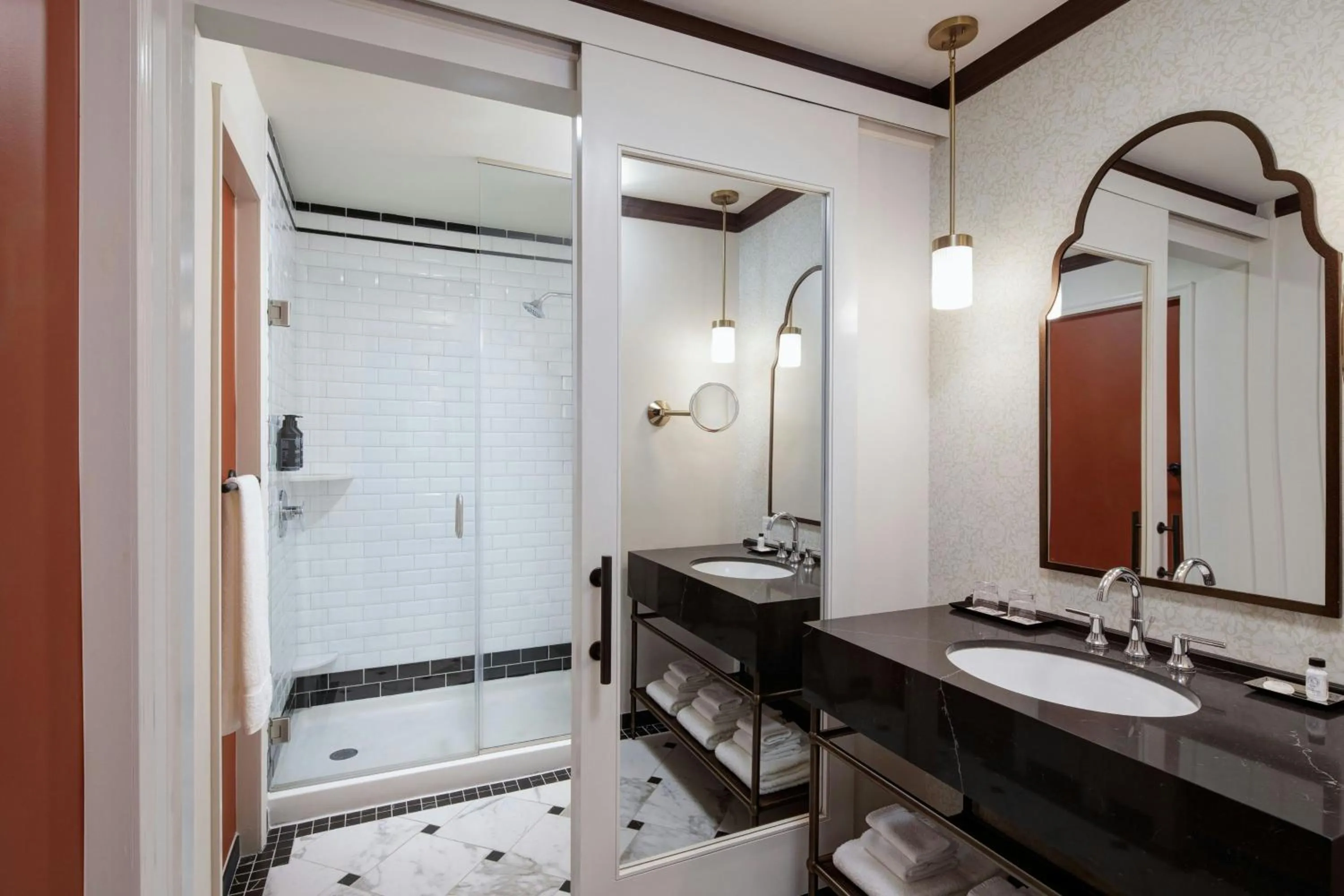 Bathroom in Hotel David Whitney, Autograph Collection