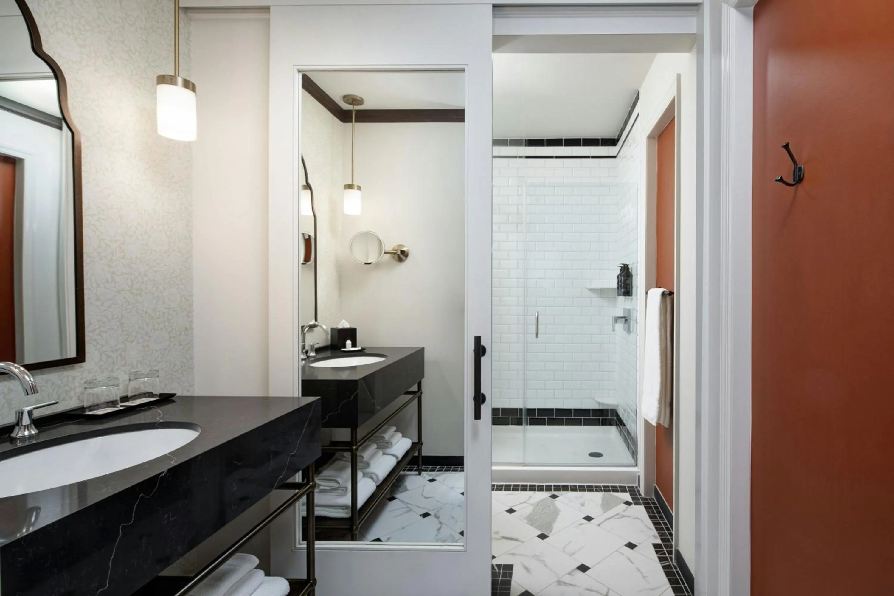 Bathroom in Hotel David Whitney, Autograph Collection