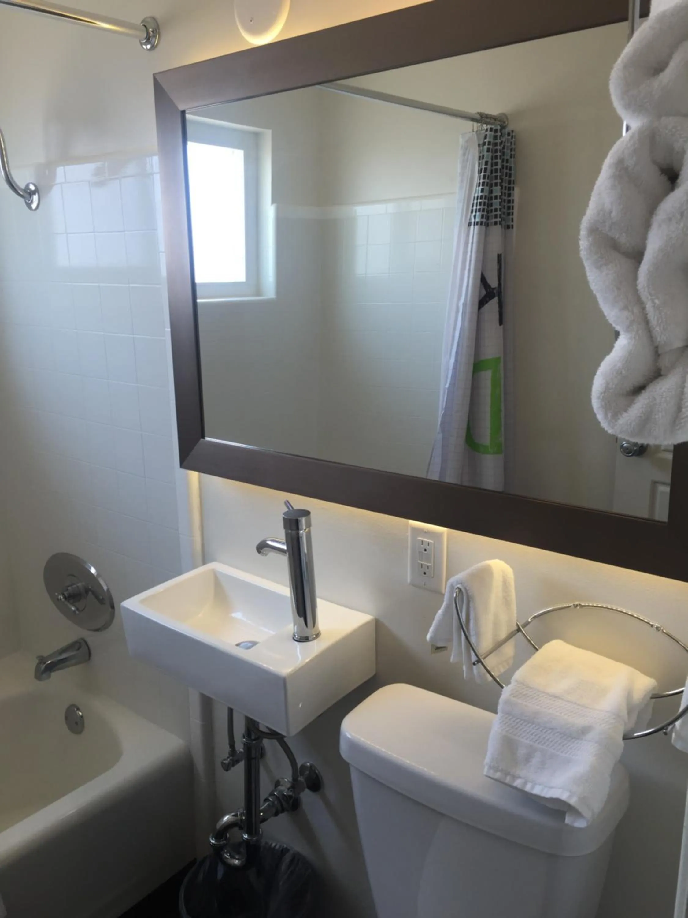 Bathroom in The Sands Motel