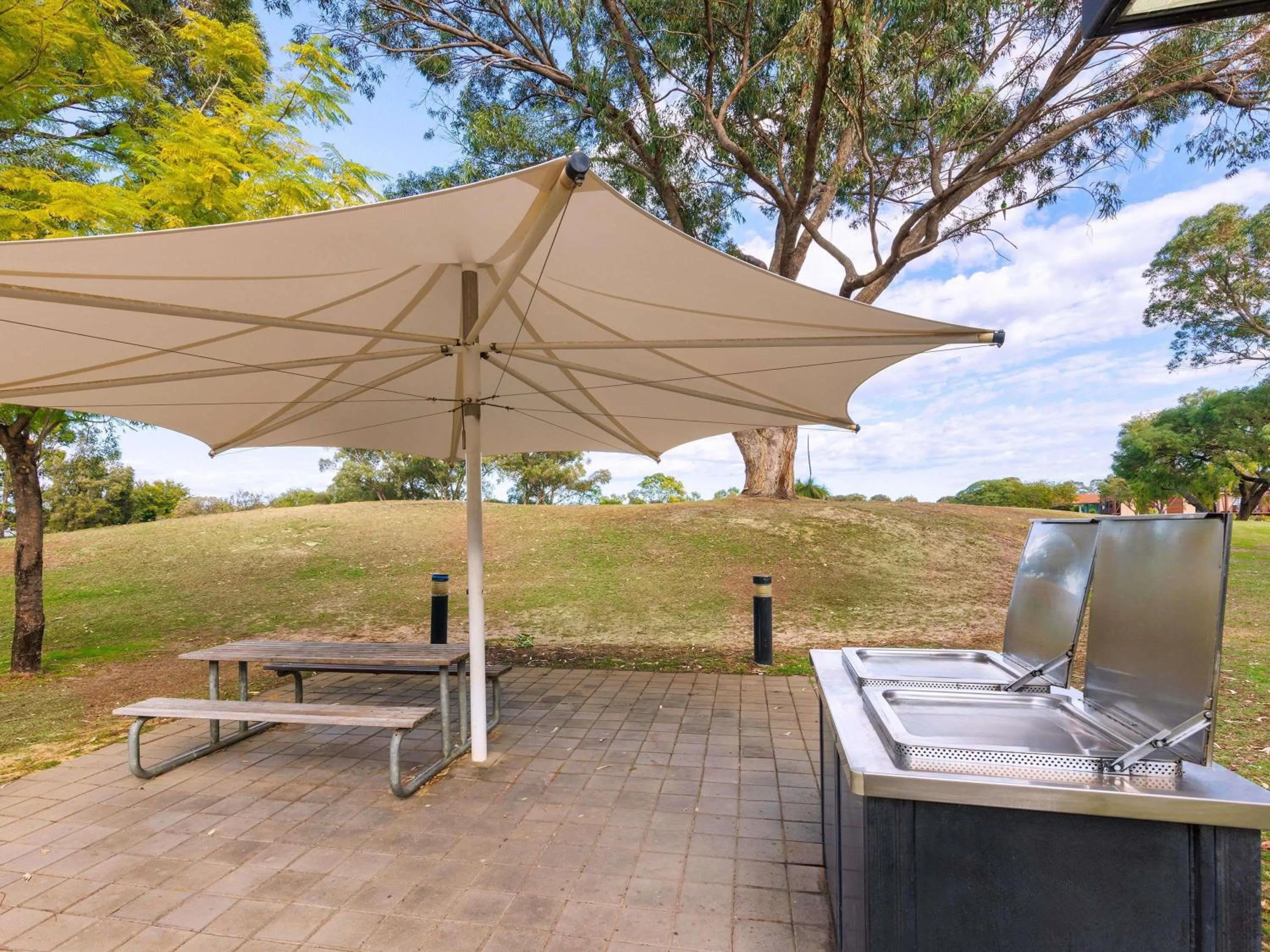 Property building in The Sebel Swan Valley the Vines