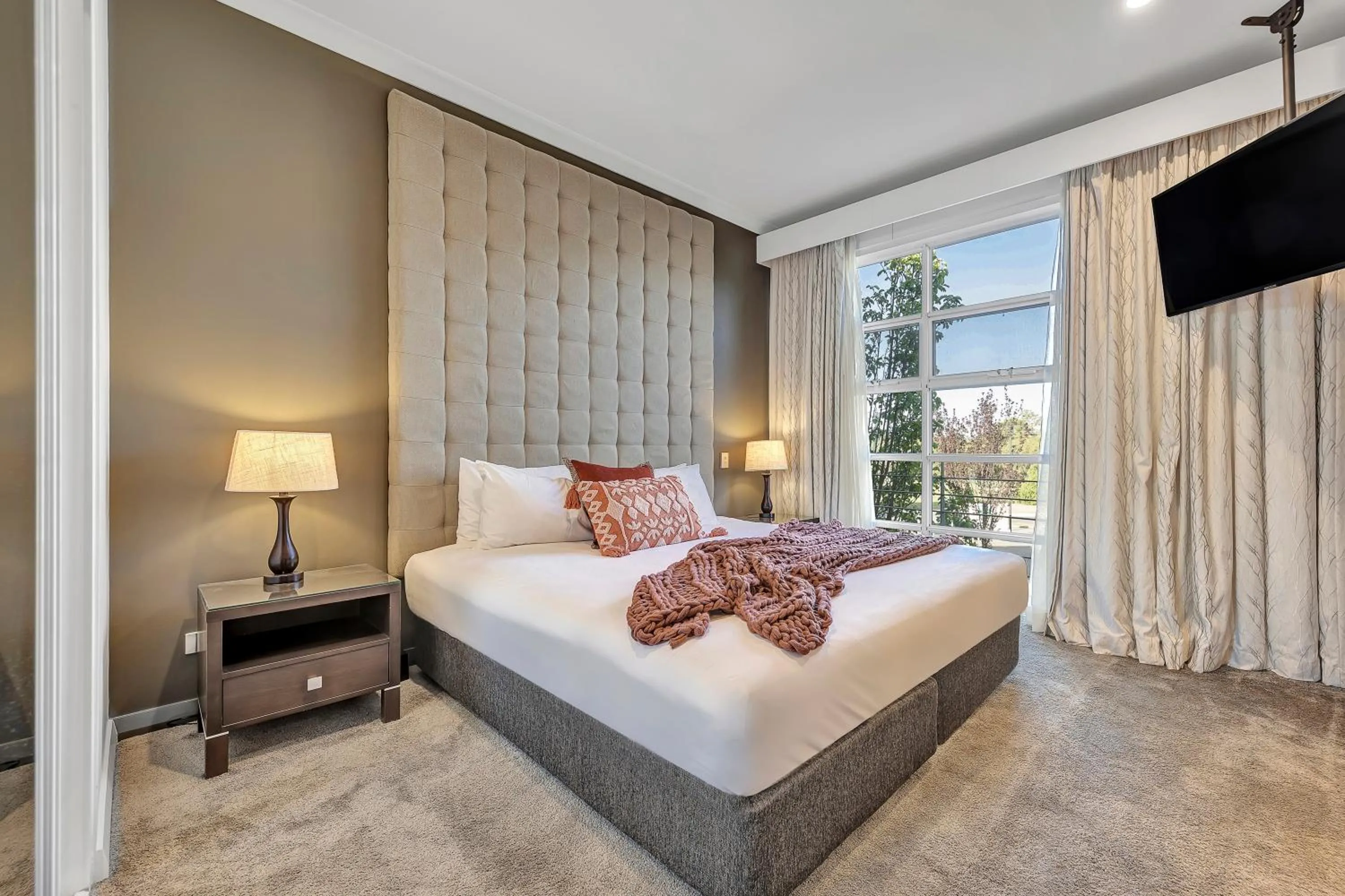 Bedroom, Bed in The Sebel Swan Valley the Vines