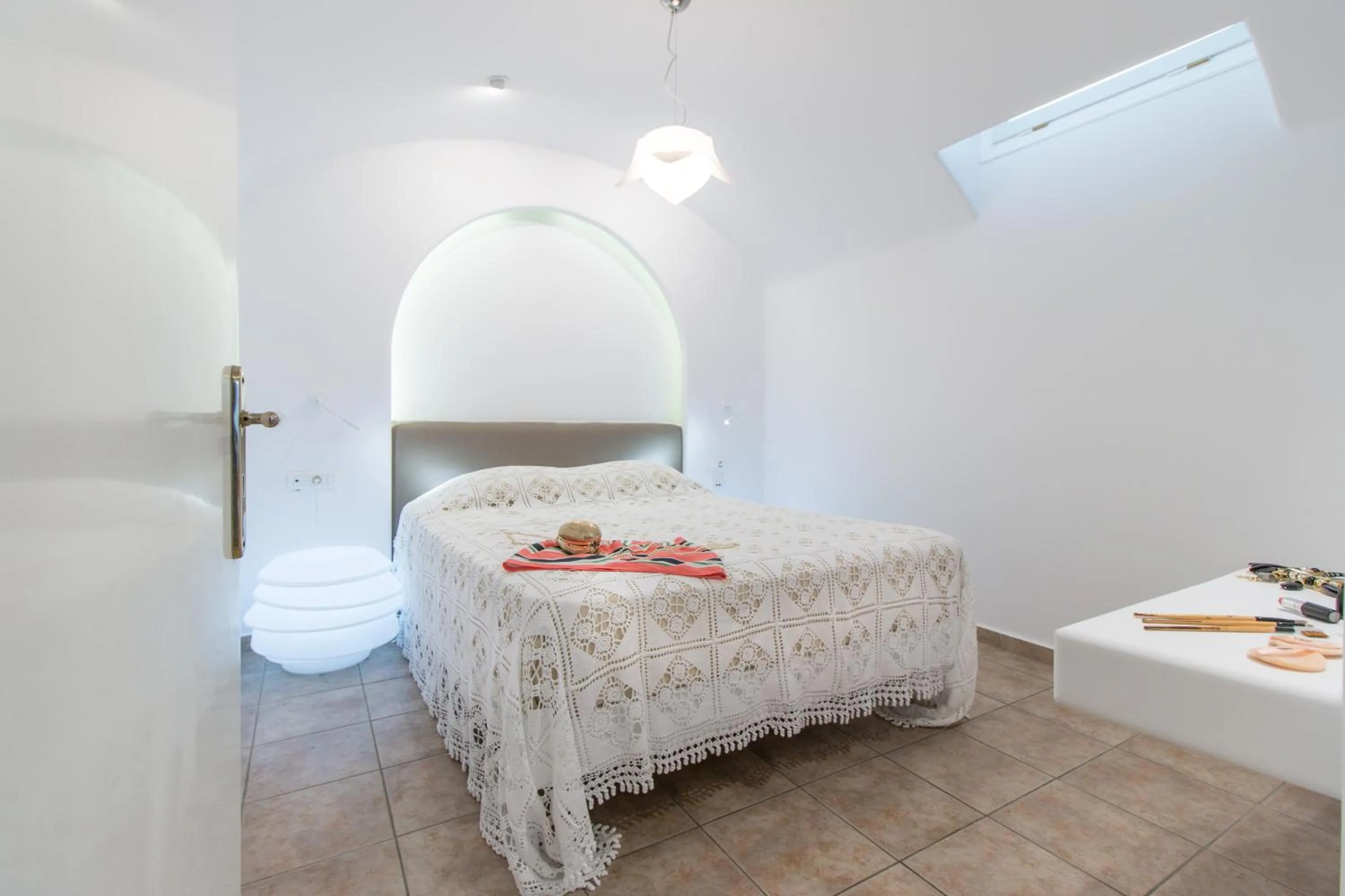 Bedroom, Bed in Spiros