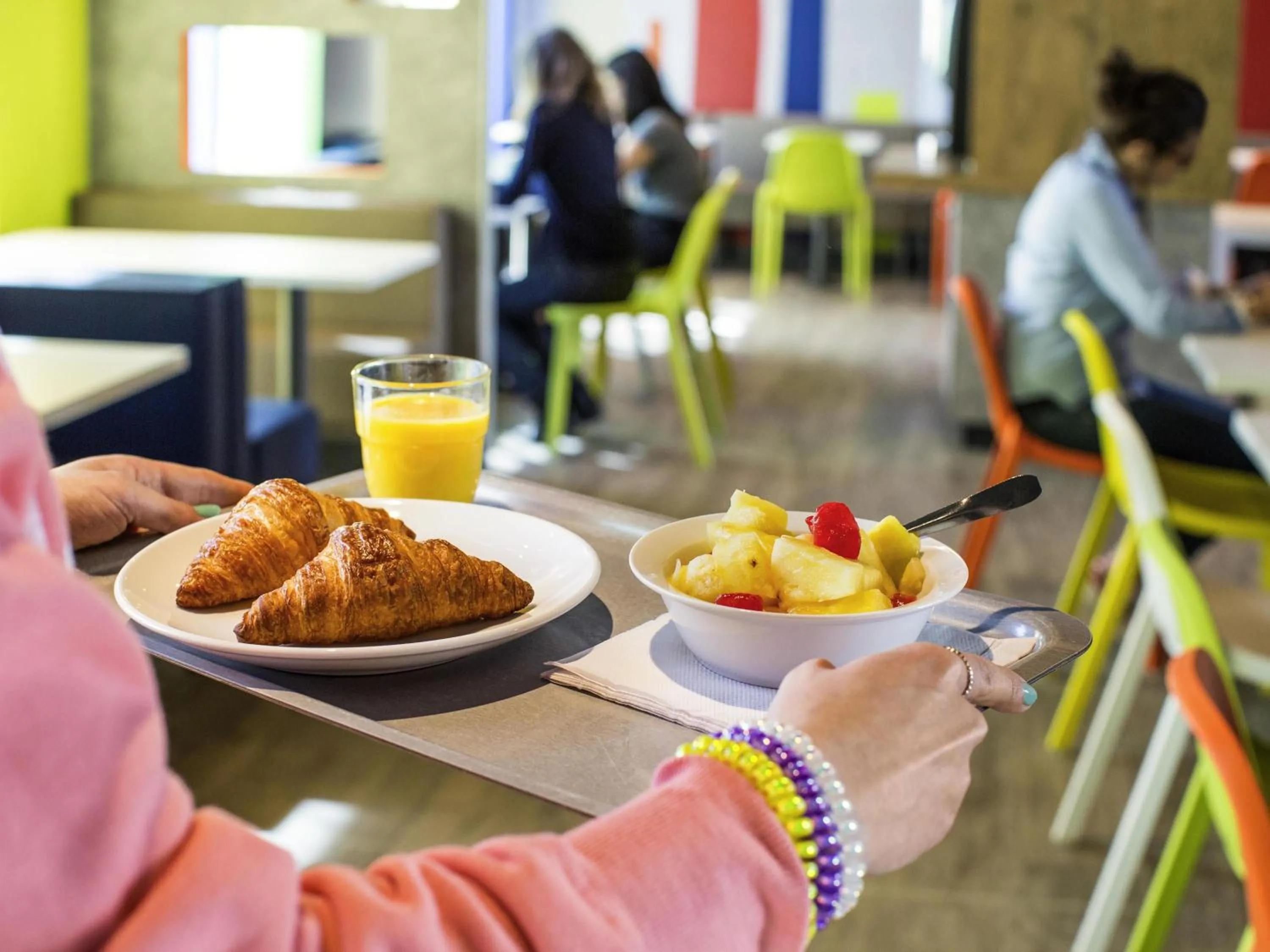 Breakfast in ibis budget Saint Quentin Yvelines - Vélodrome