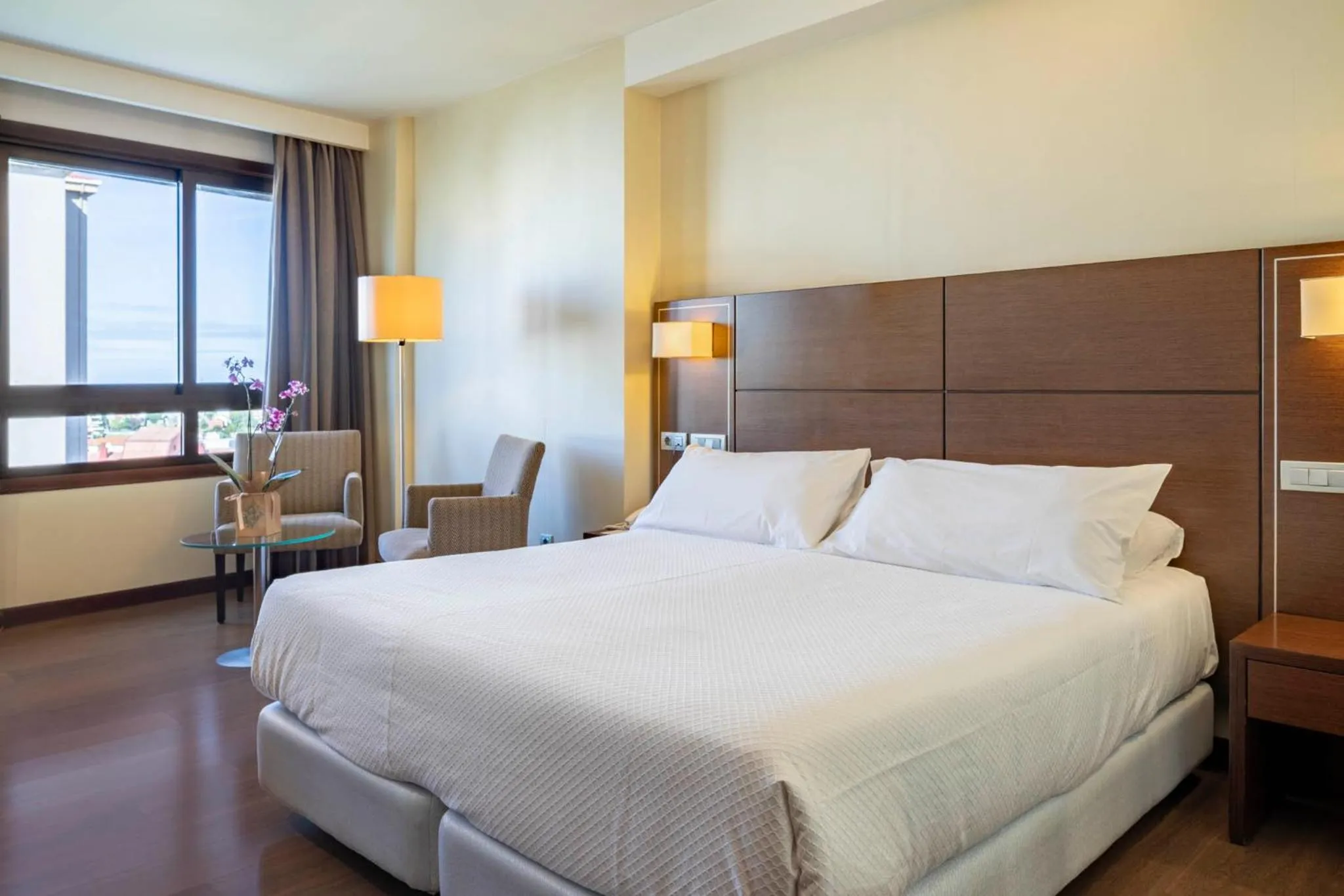 Property building, Bed in Hotel Coia de Vigo
