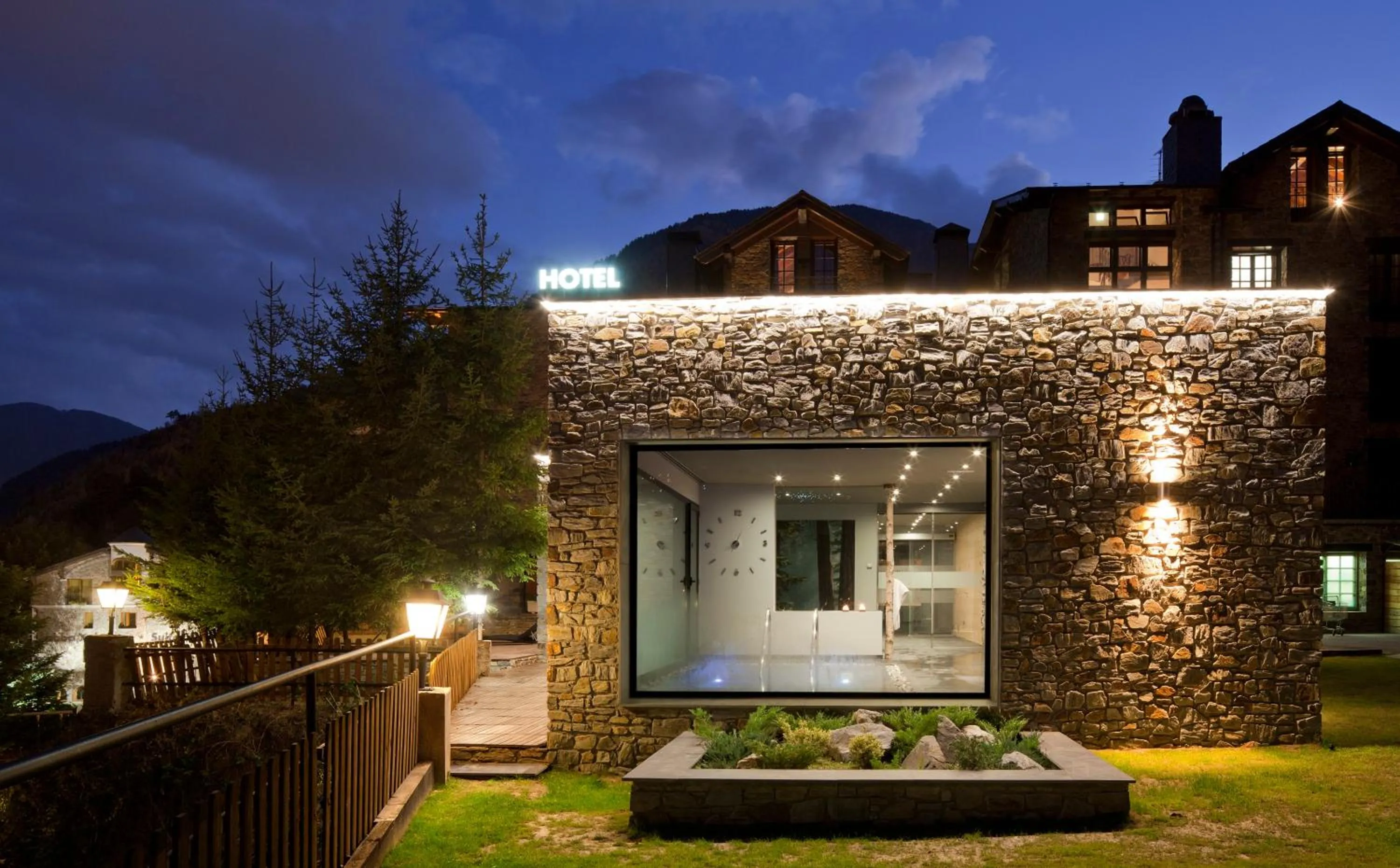 Night in Abba Xalet Suites Hotel