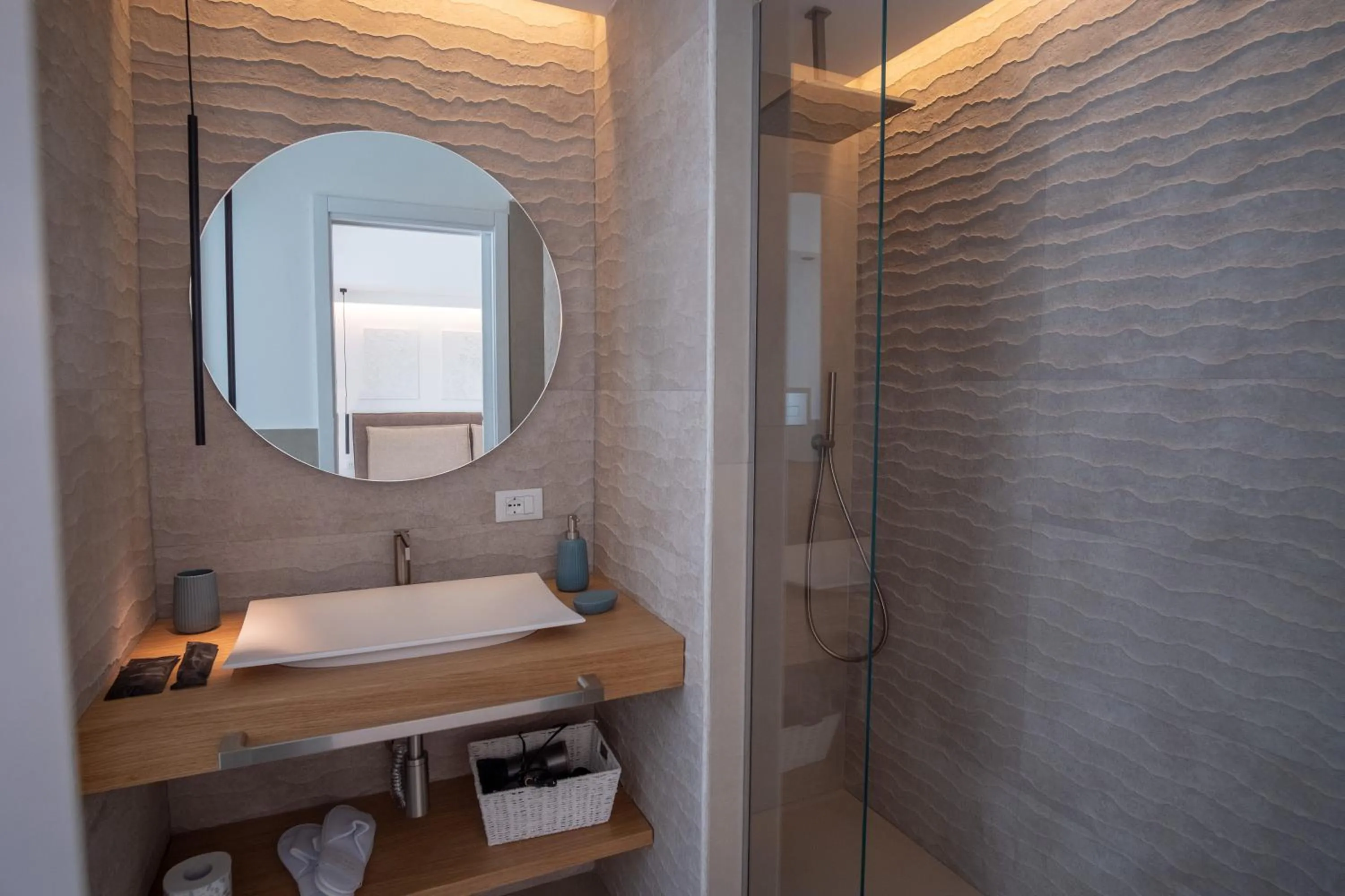 Shower in Le Muse Mondello