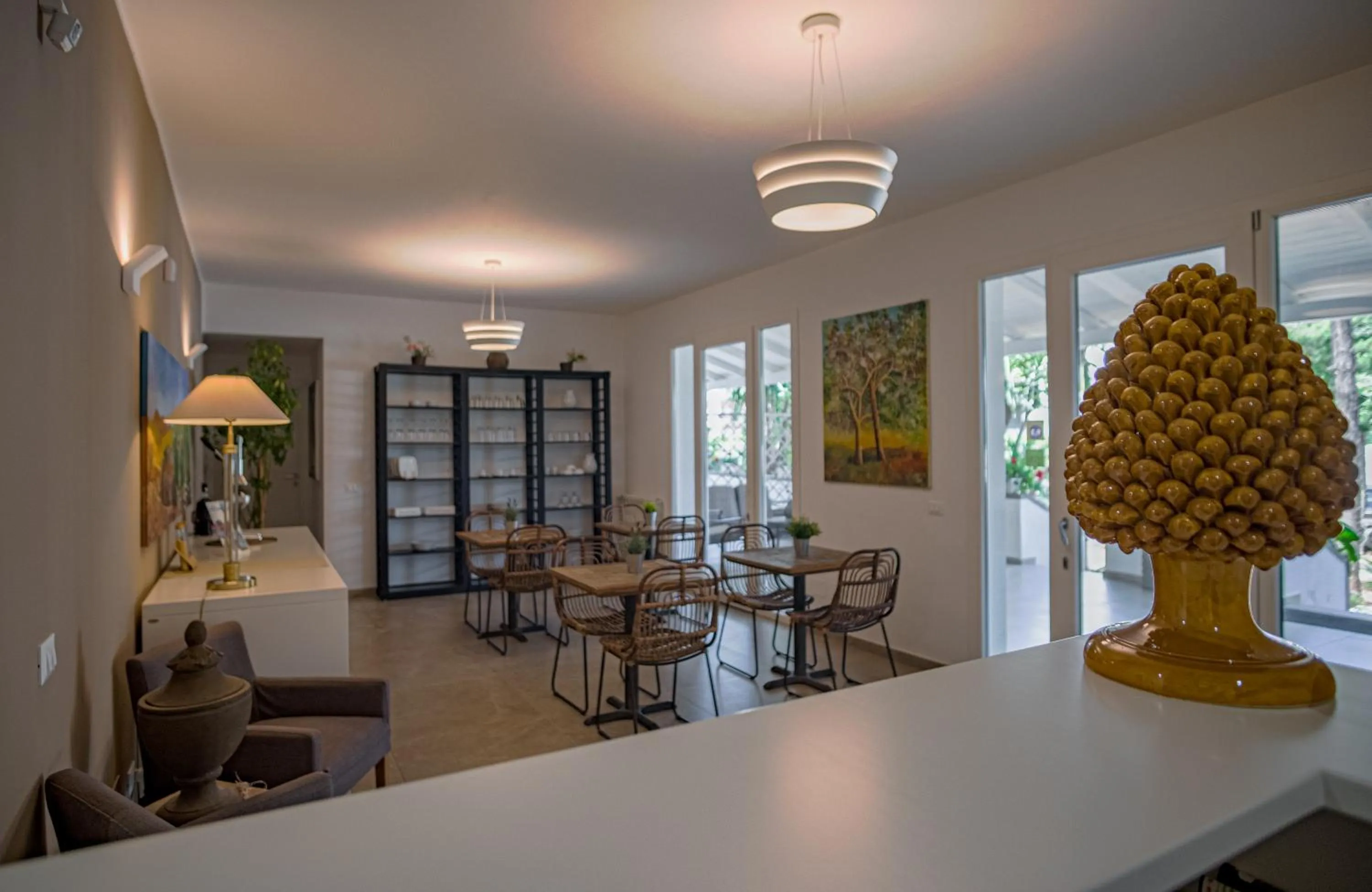 Communal lounge/ TV room in Le Muse Mondello