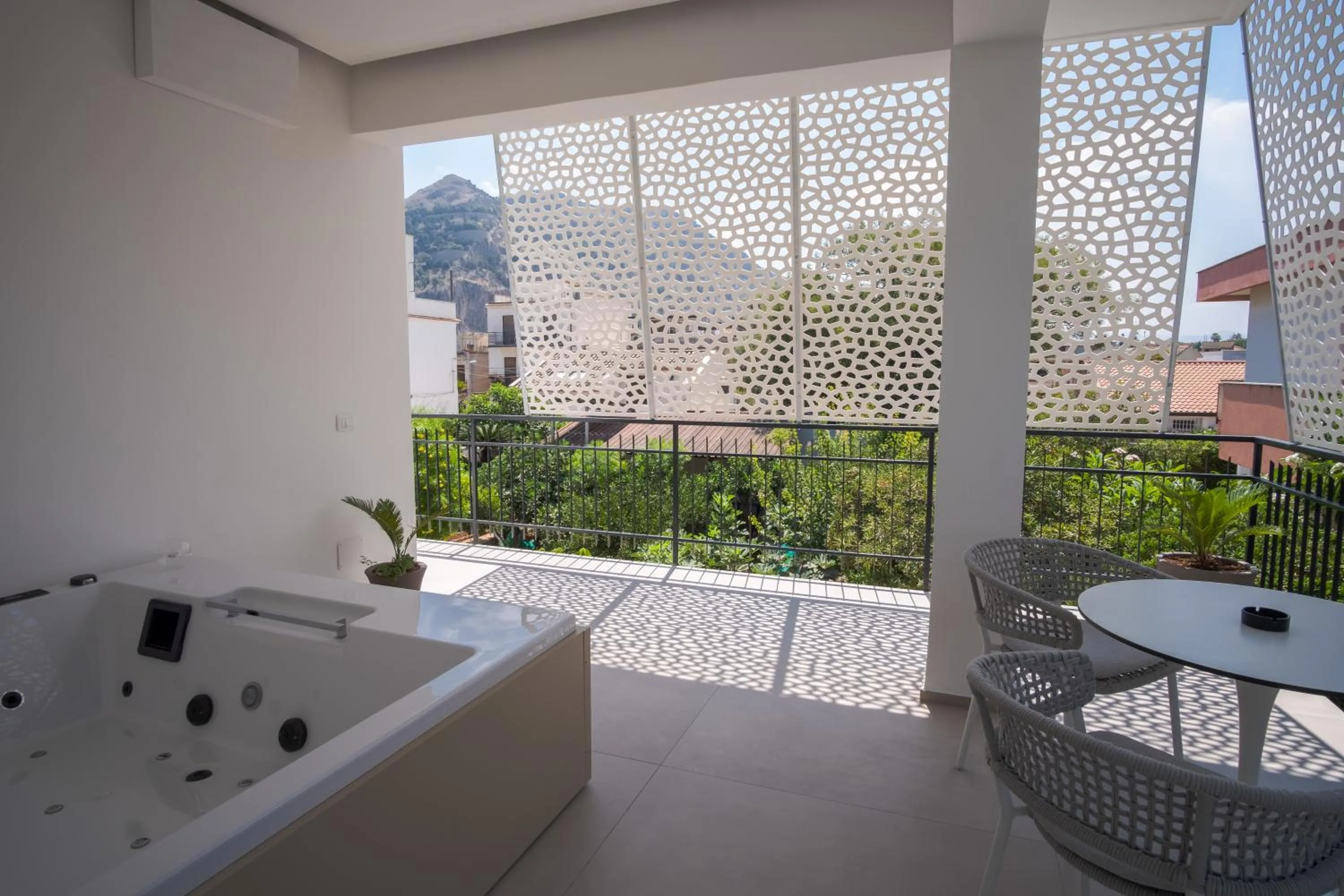 Natural landscape in Le Muse Mondello