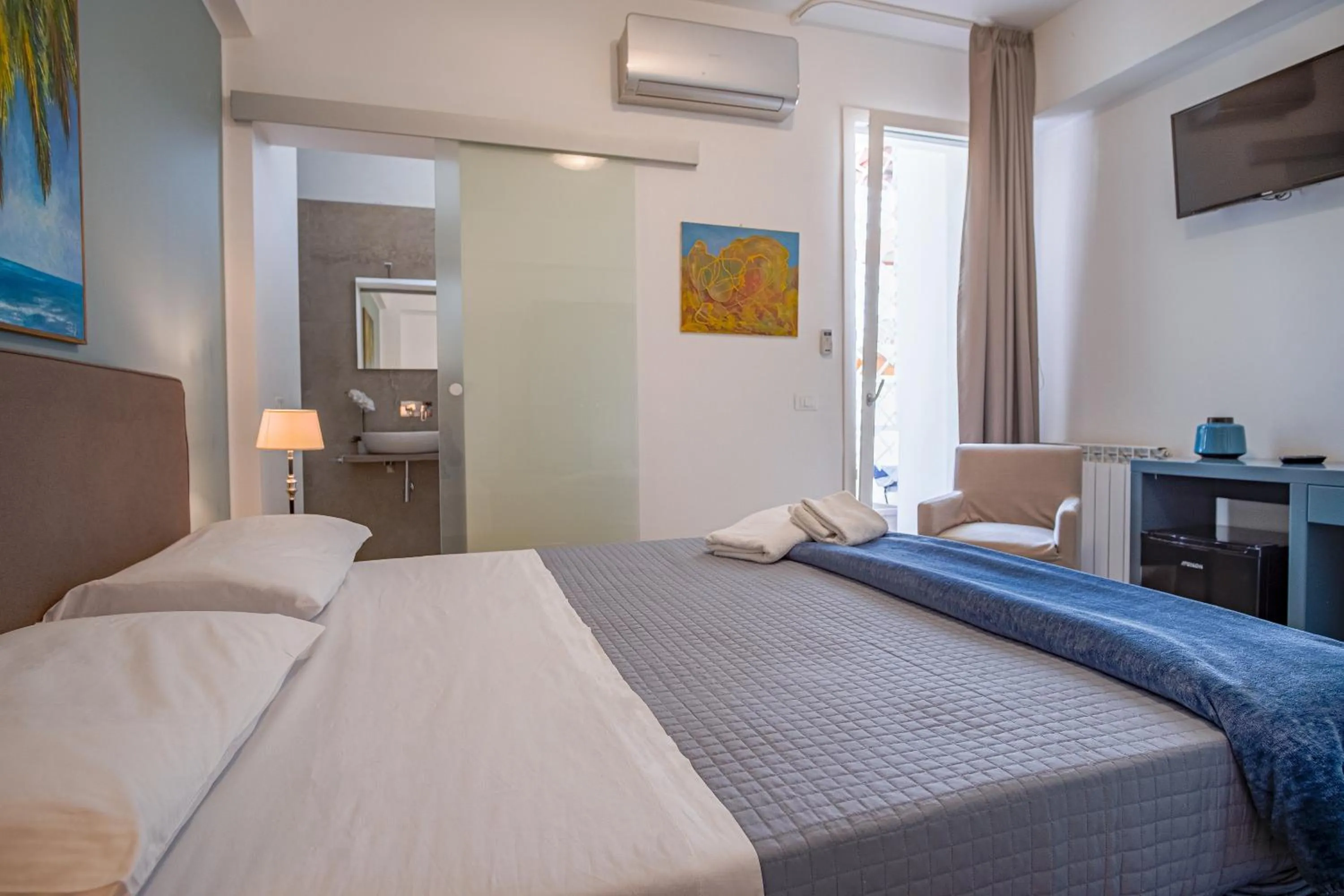 Bed in Le Muse Mondello