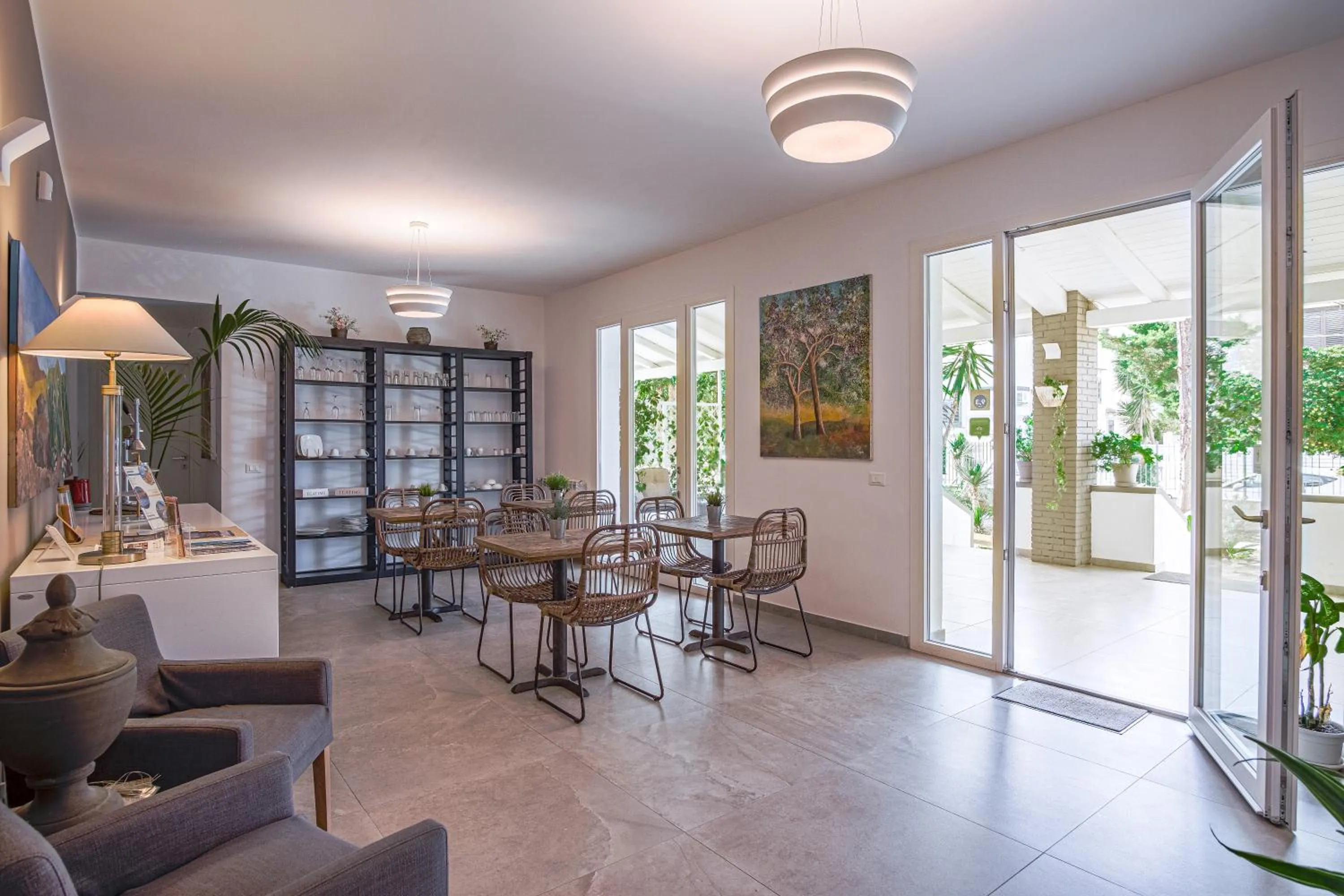 Communal lounge/ TV room in Le Muse Mondello