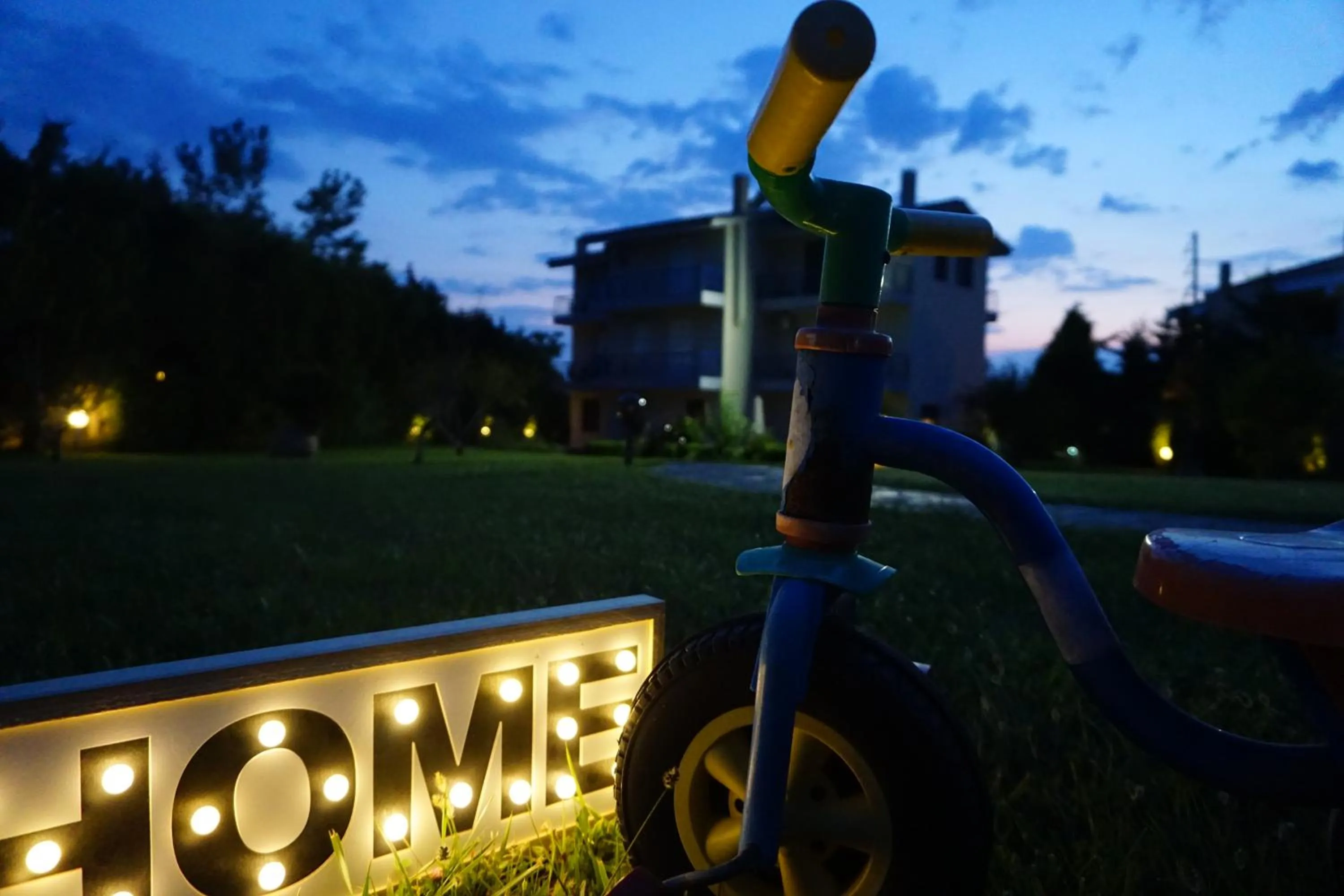 Night in Villa Orama