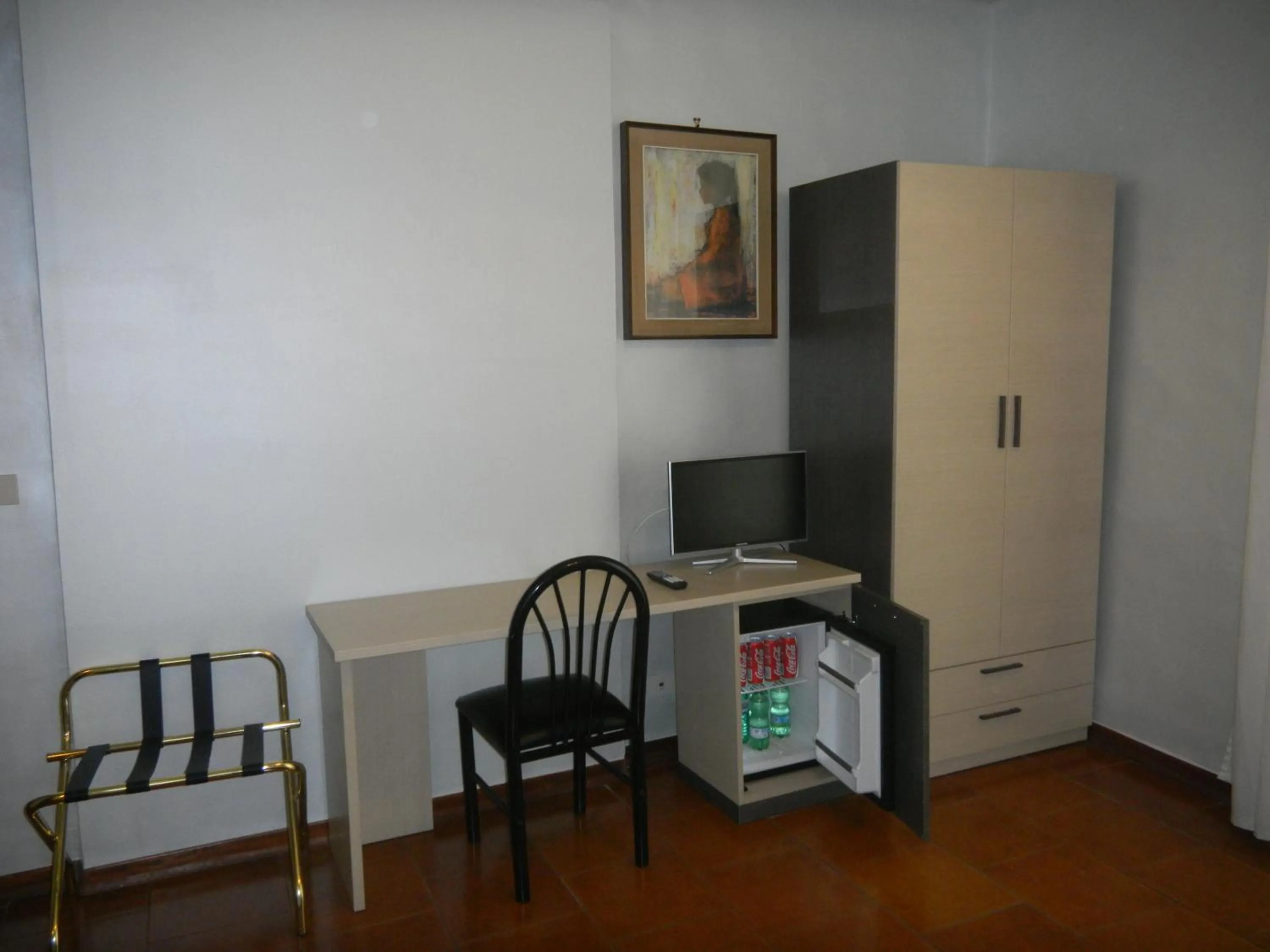 Photo of the whole room in L'elefante