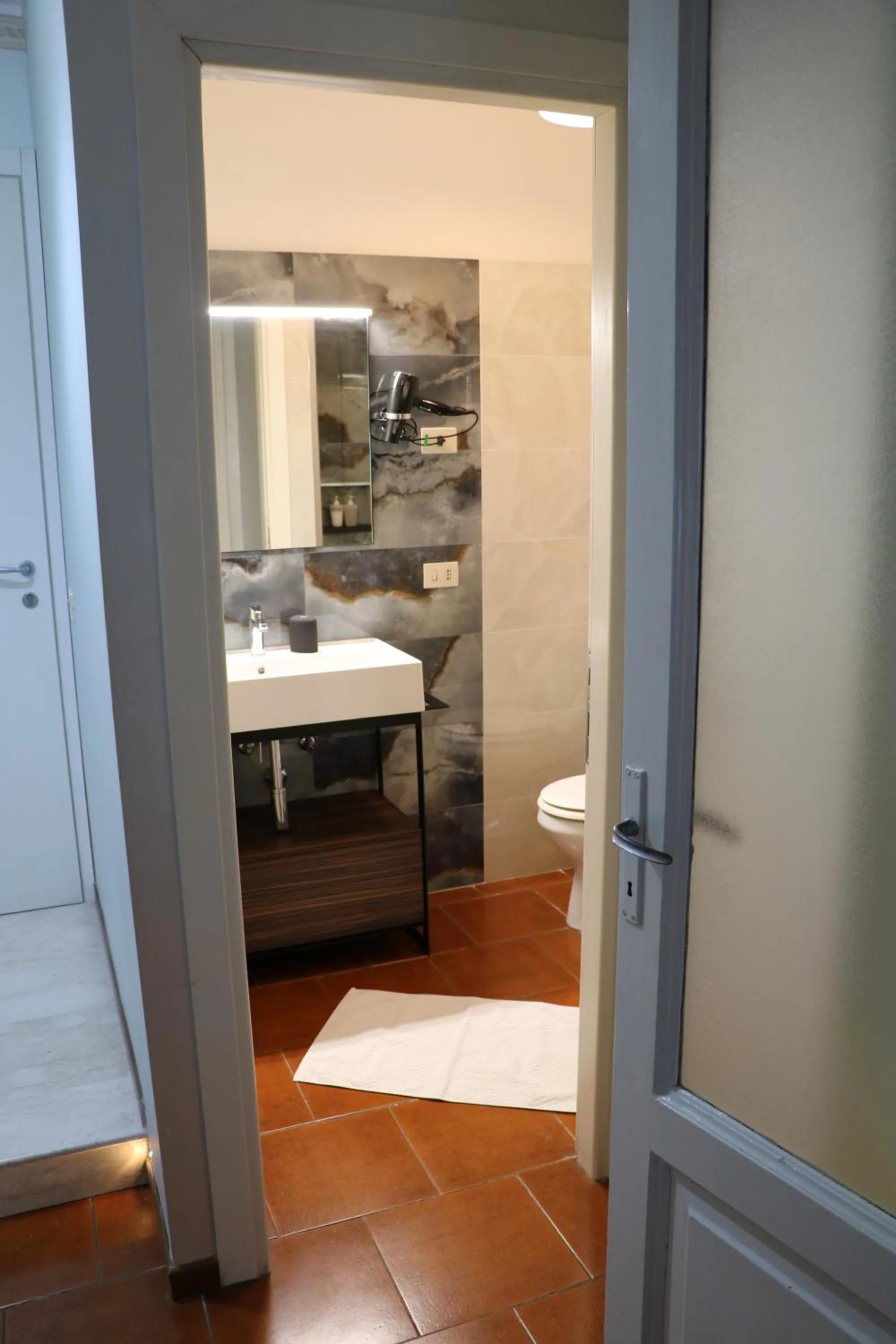 Bathroom in L'elefante