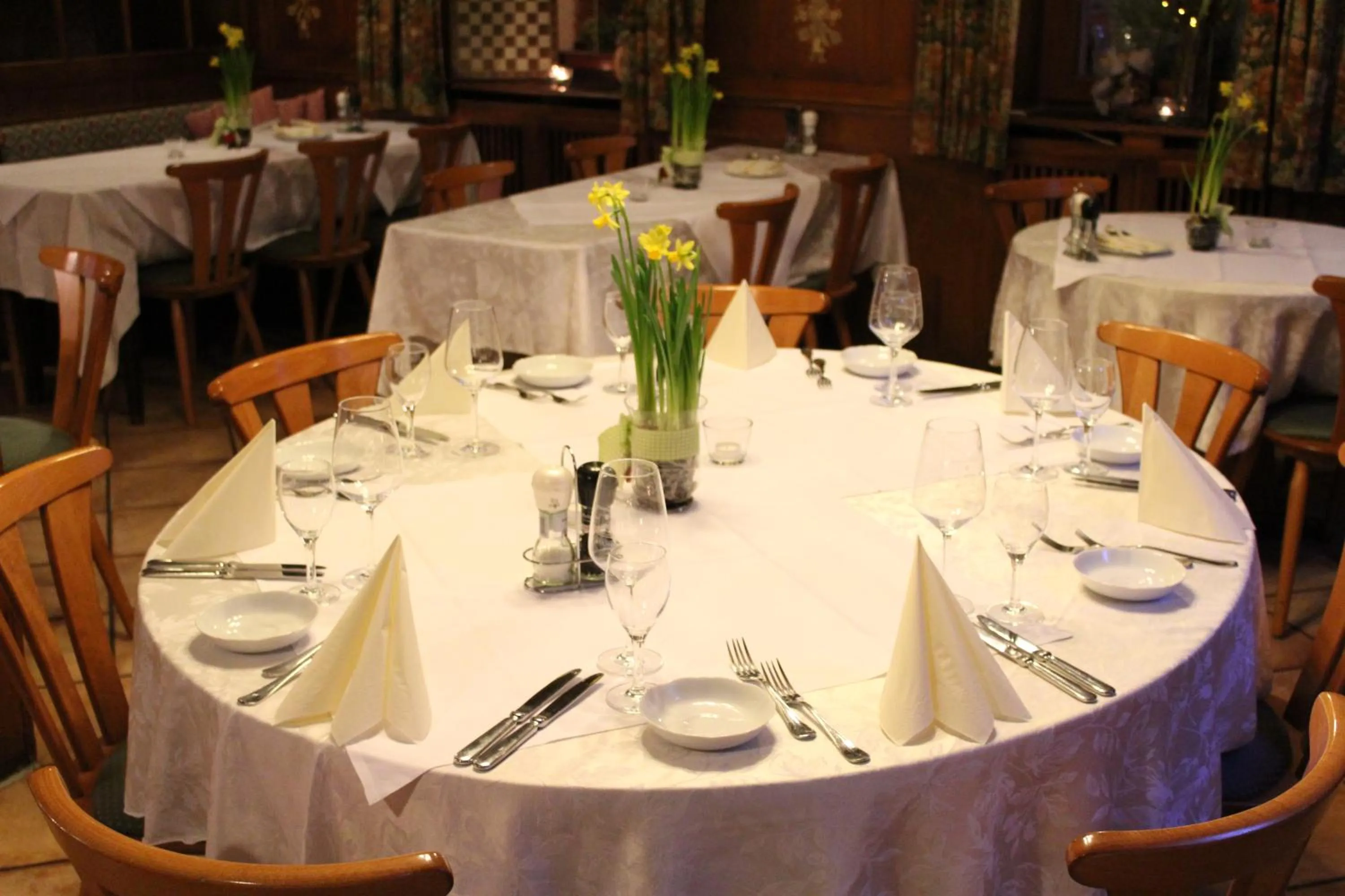 Restaurant/places to eat in Gasthof und Pension zum Löwen