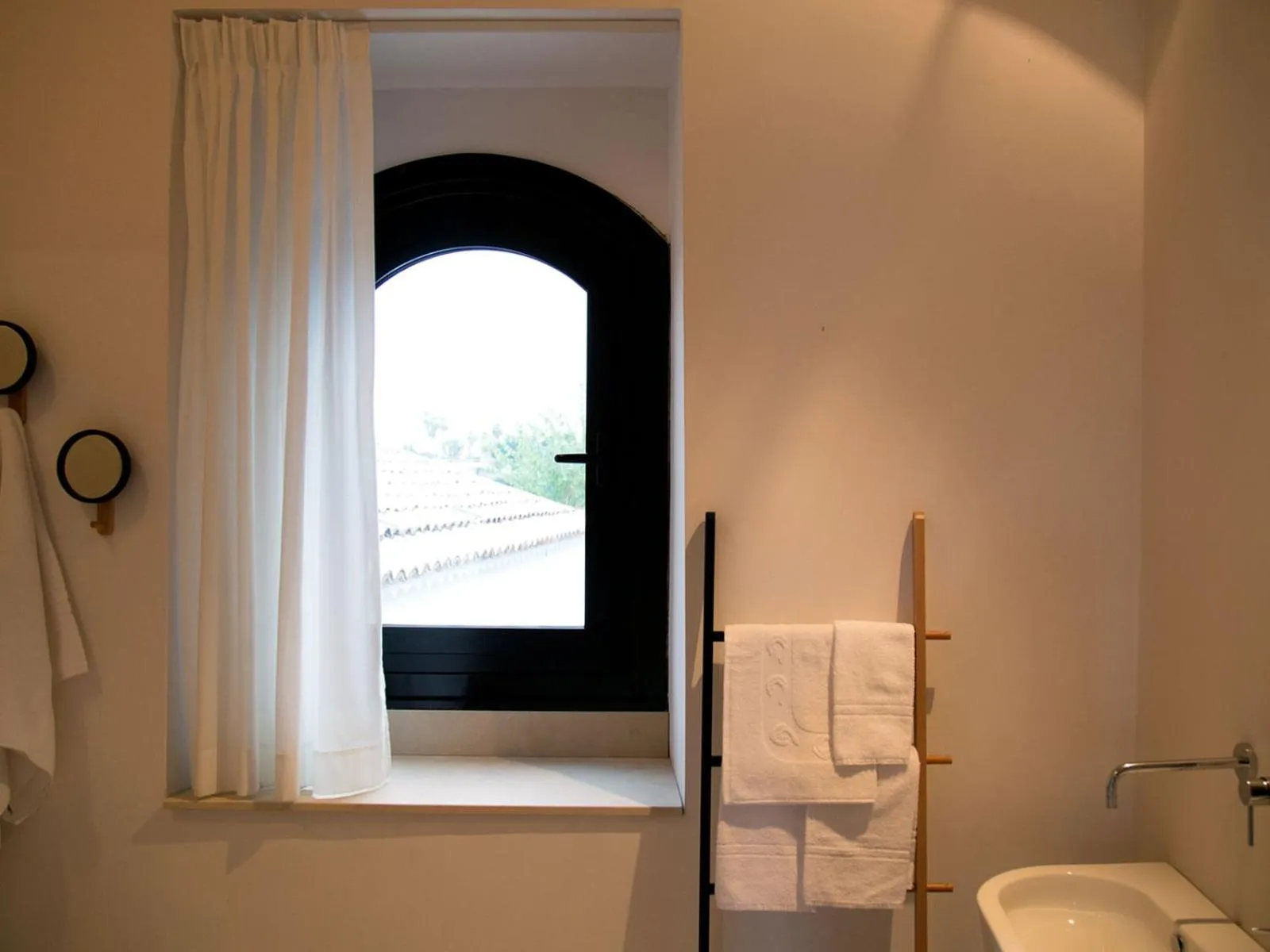 Talè Restaurant & Suite