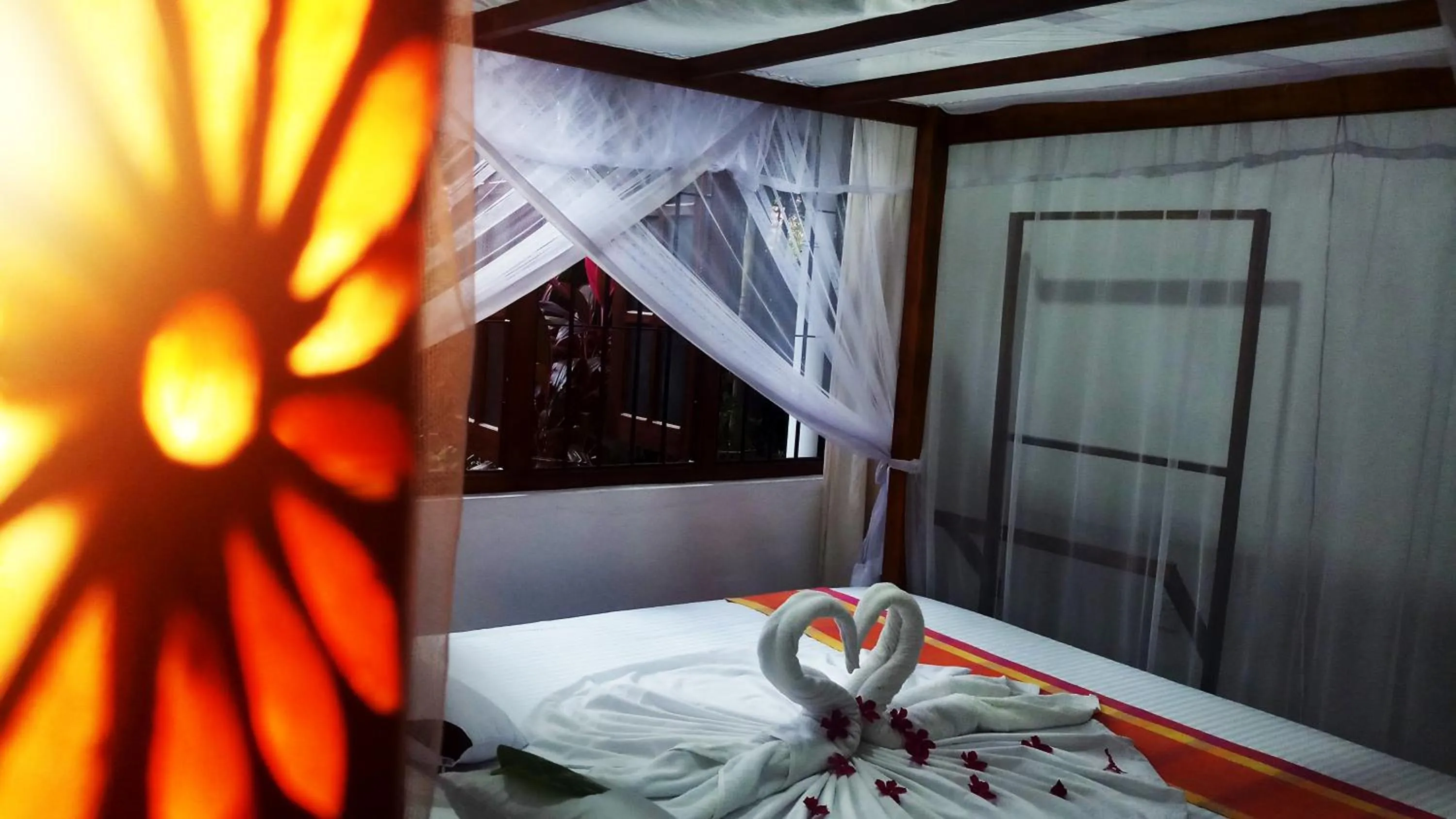 Garden, Bed in Eagle Homestay