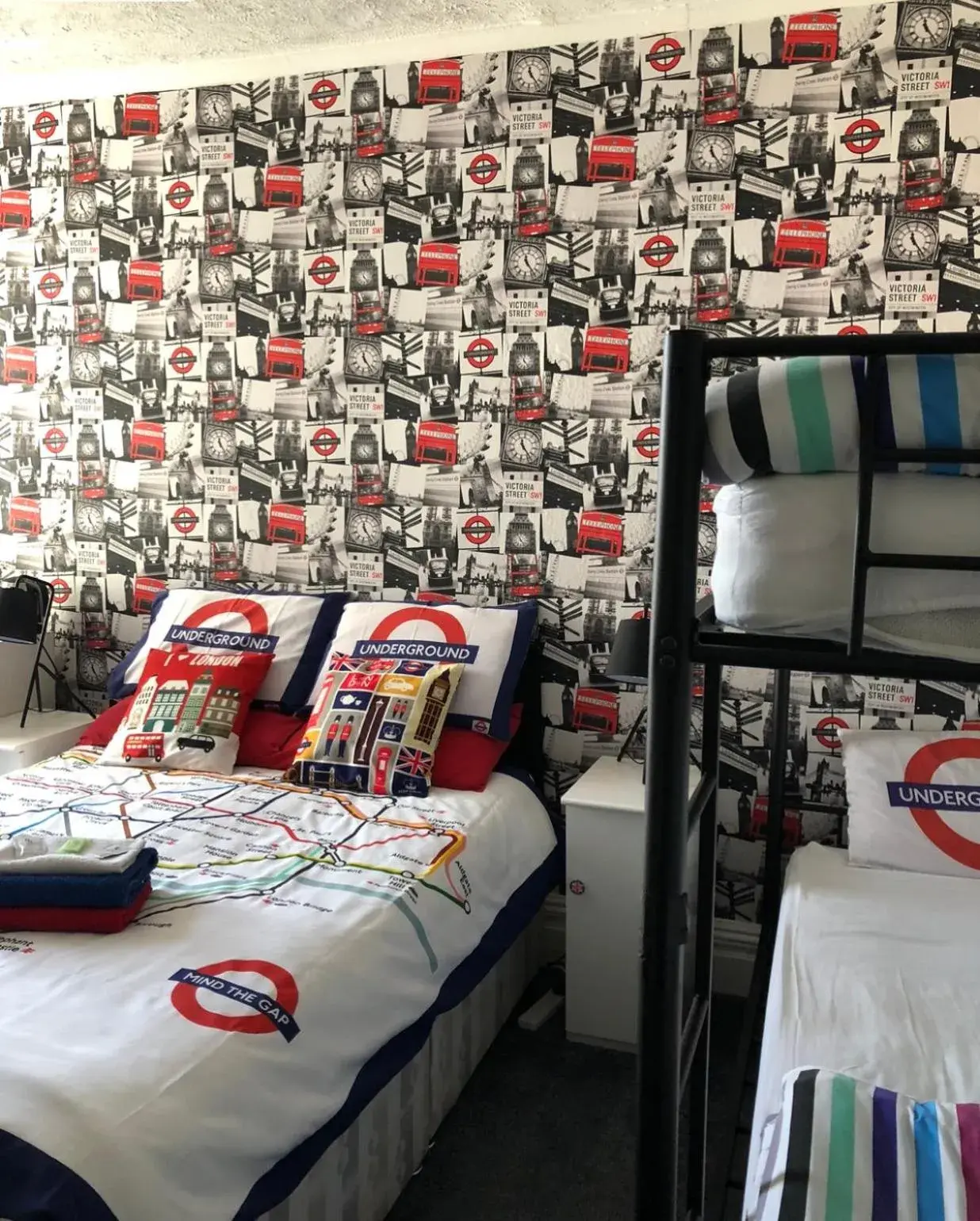 Family Room with Shower (3) in The Franklyn Hotel B&B Family Room with Shower (3) in The Franklyn Hotel B&B