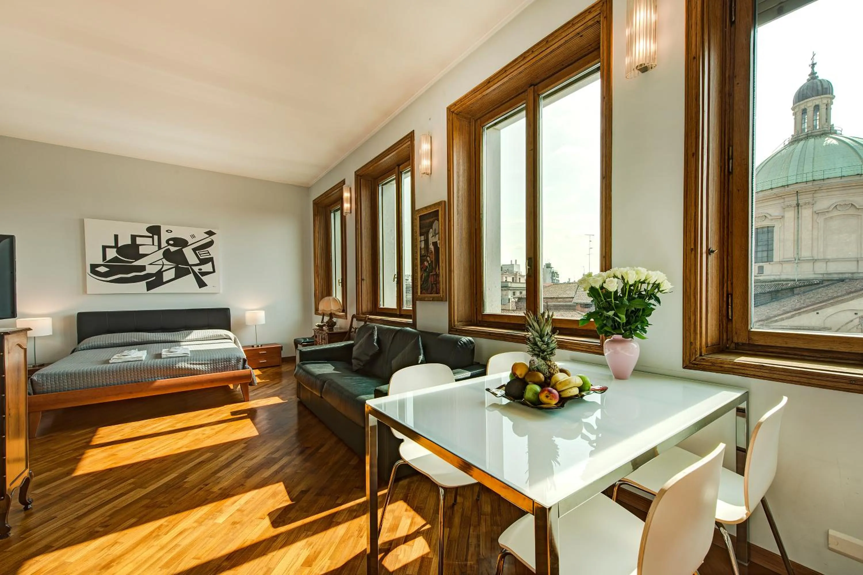 Living room in BnButler - Duomo Apartment - Galleria Unione