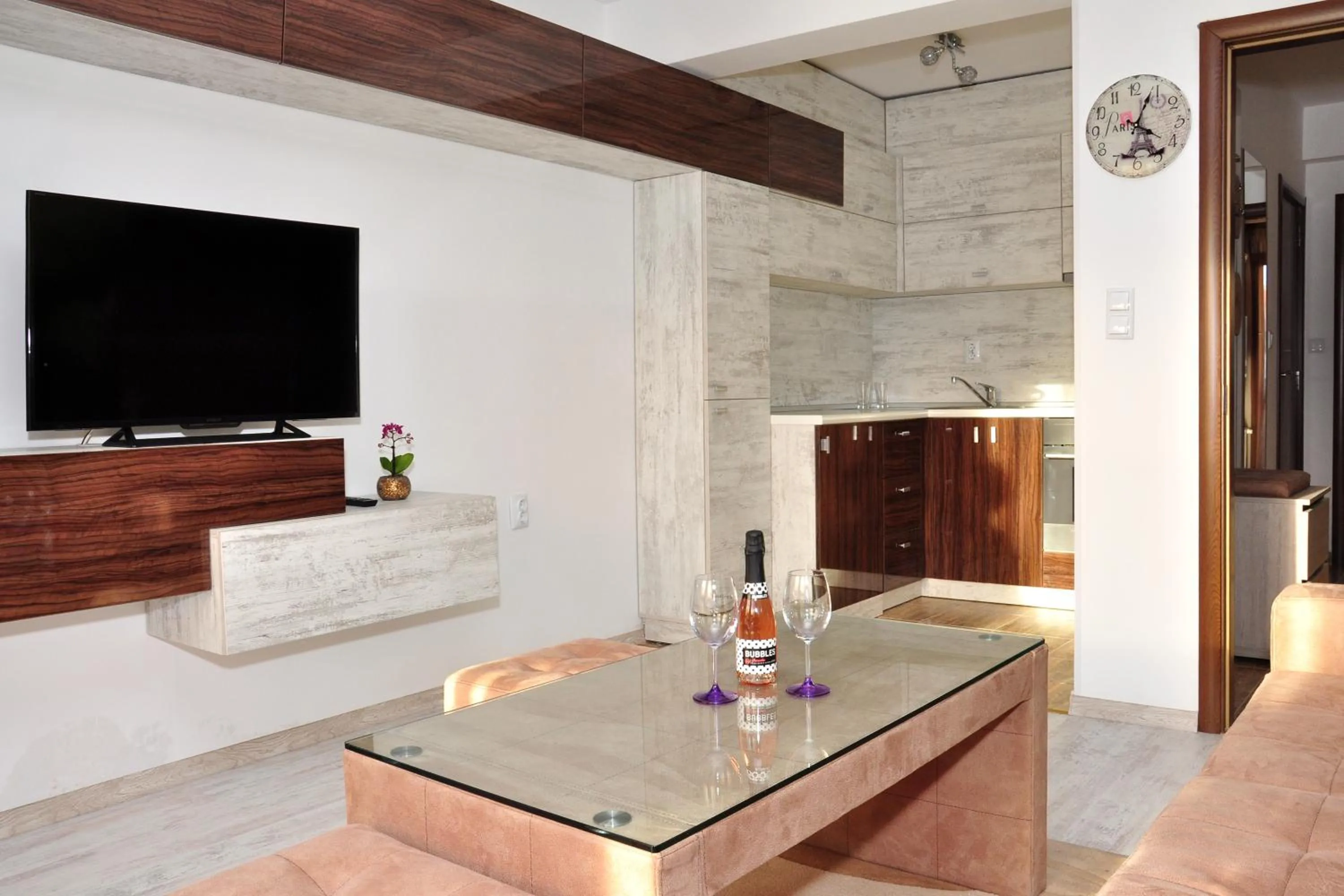 Kitchen or kitchenette in Lombardi Family Hotel