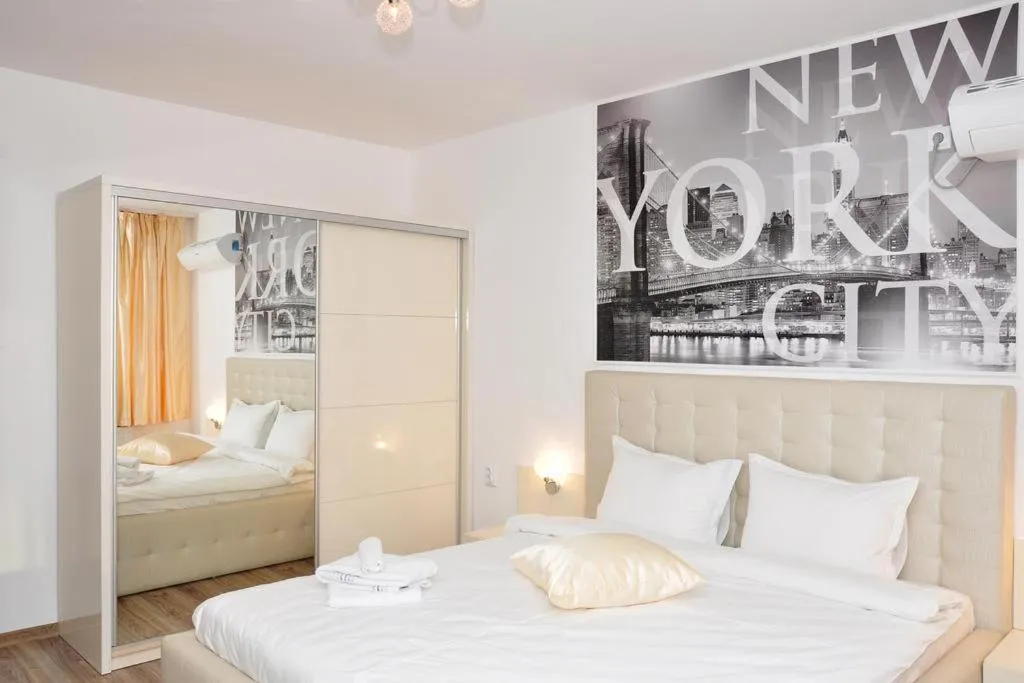 Bed in Lombardi Family Hotel