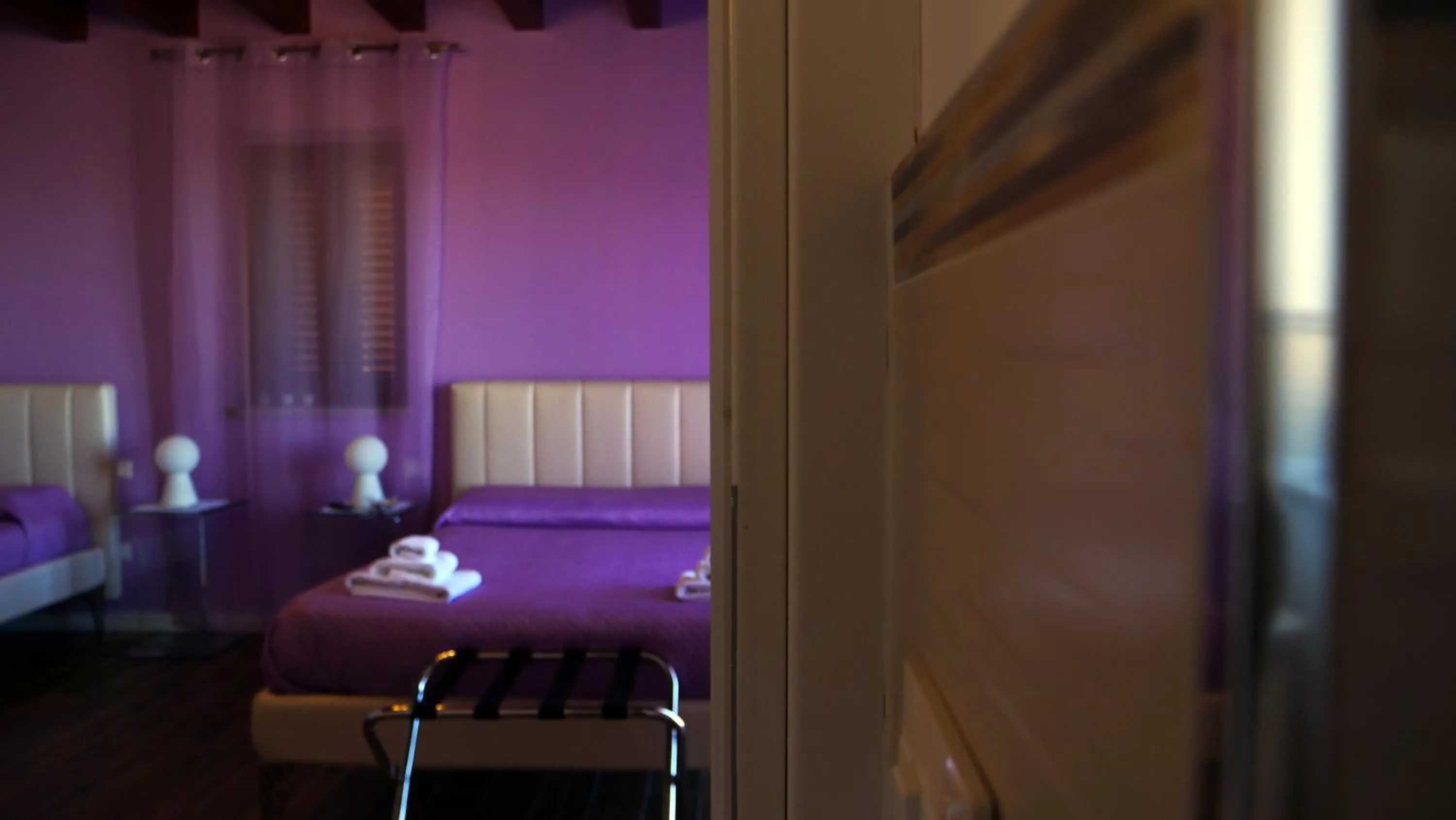 Decorative detail, Bed in Antico Borgo San Francesco