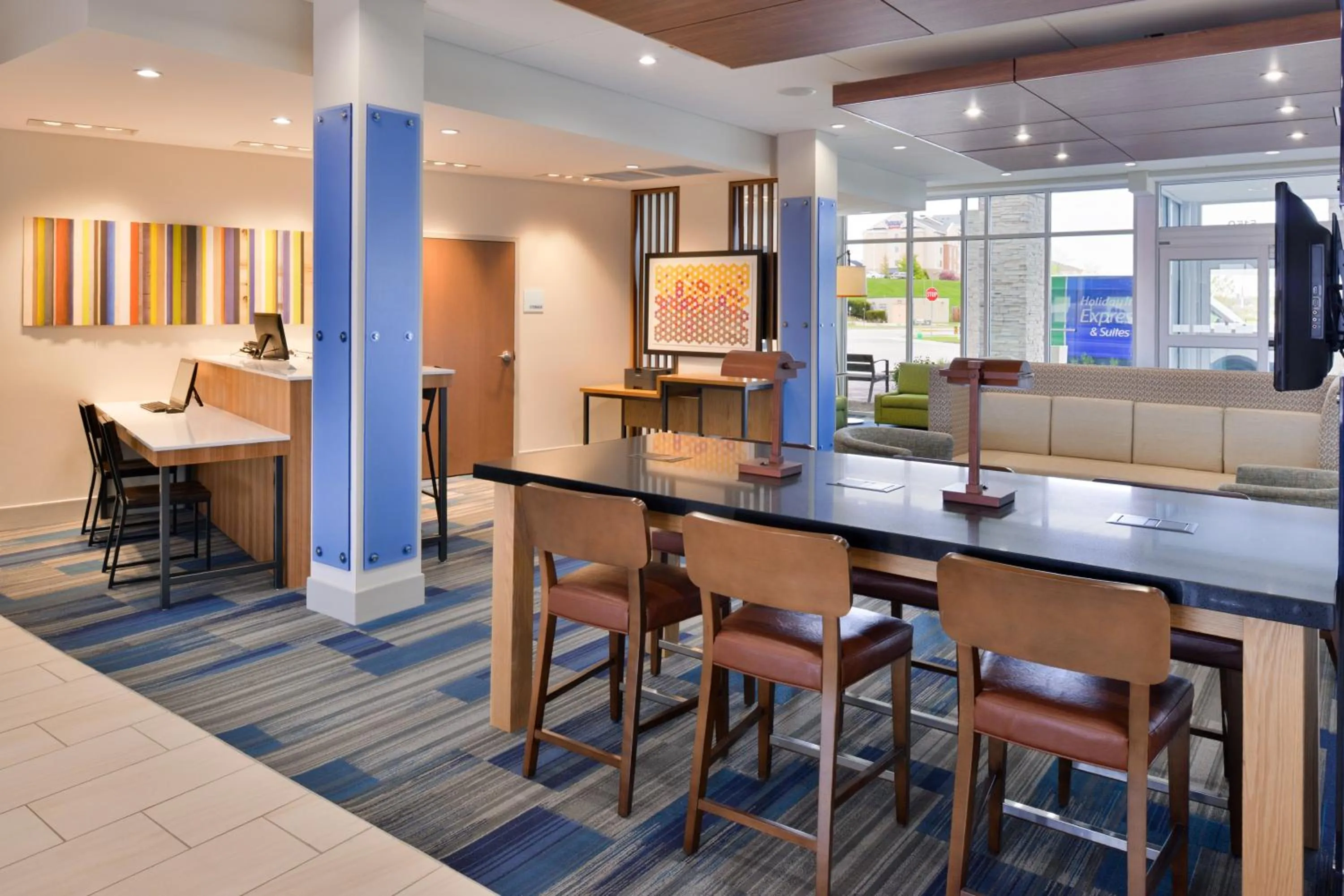 Property building in Holiday Inn Express & Suites Madison by IHG