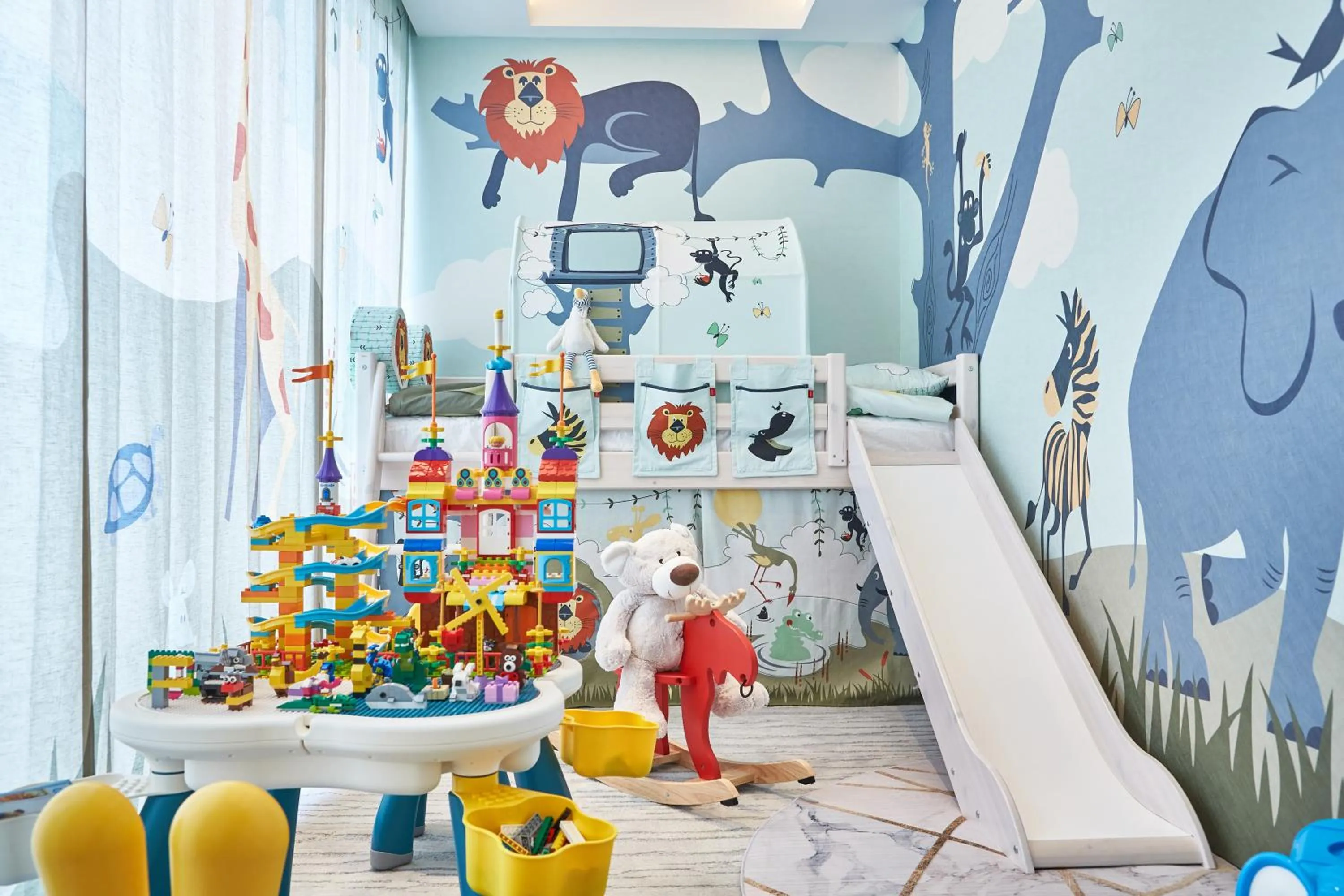 children in InterContinental Nantong by IHG-Best view of yangtze