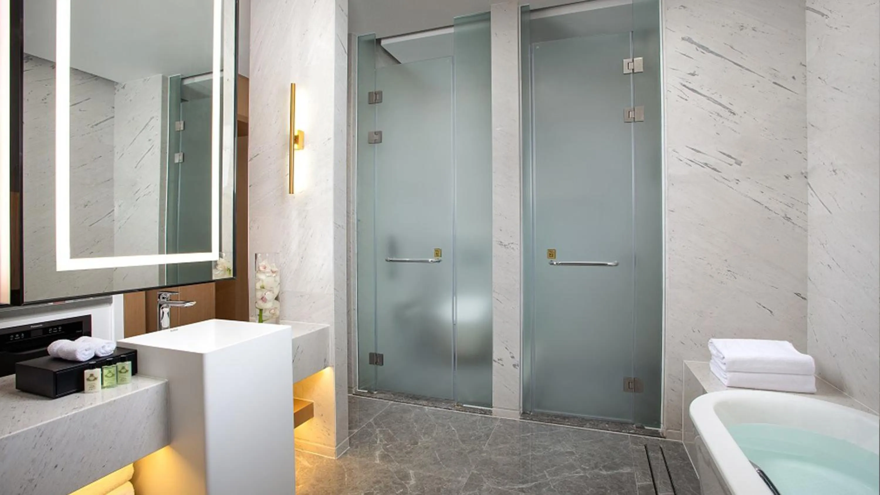 Bathroom in InterContinental Nantong by IHG-Best view of yangtze