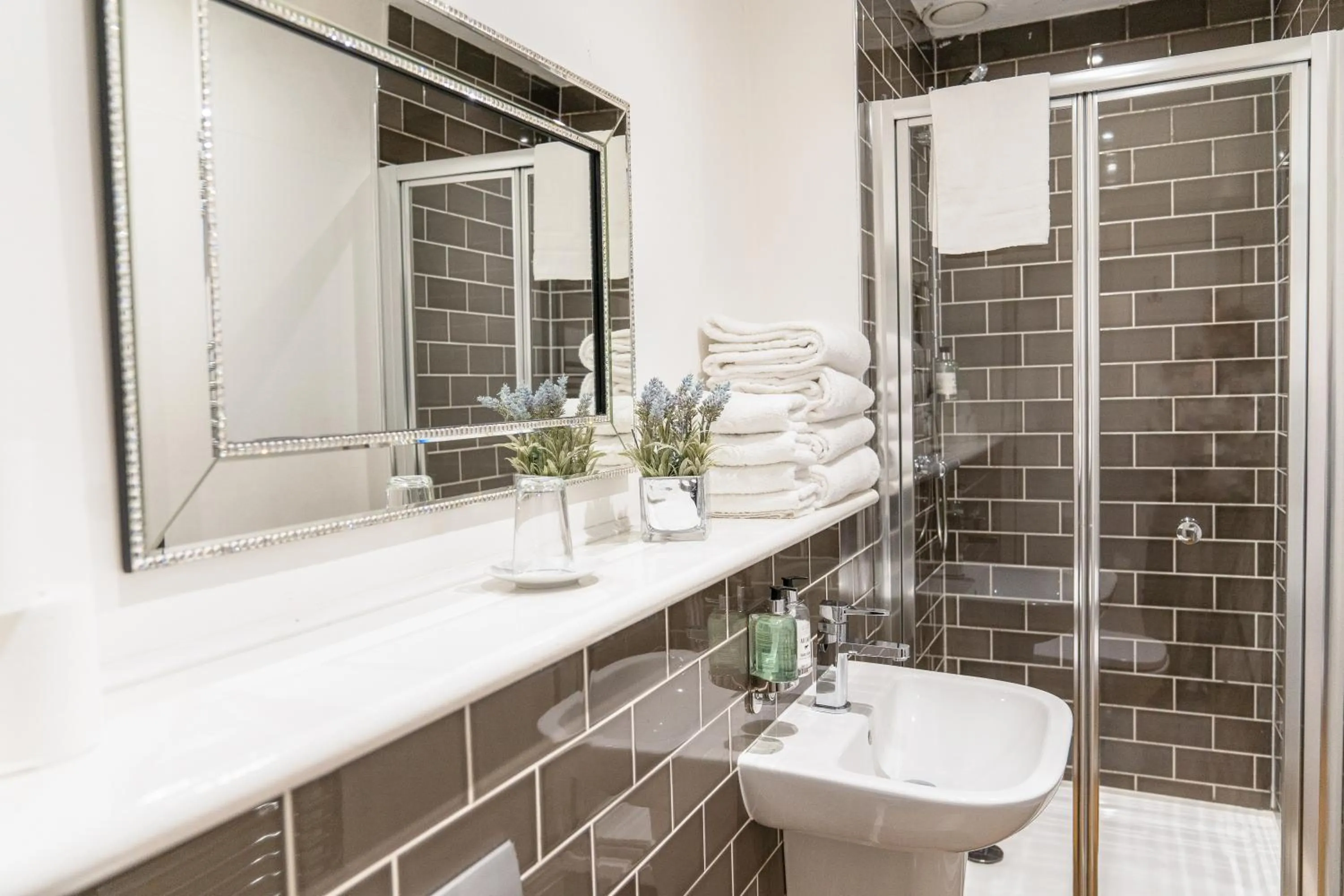 Shower in Edinburgh Castle Apartments