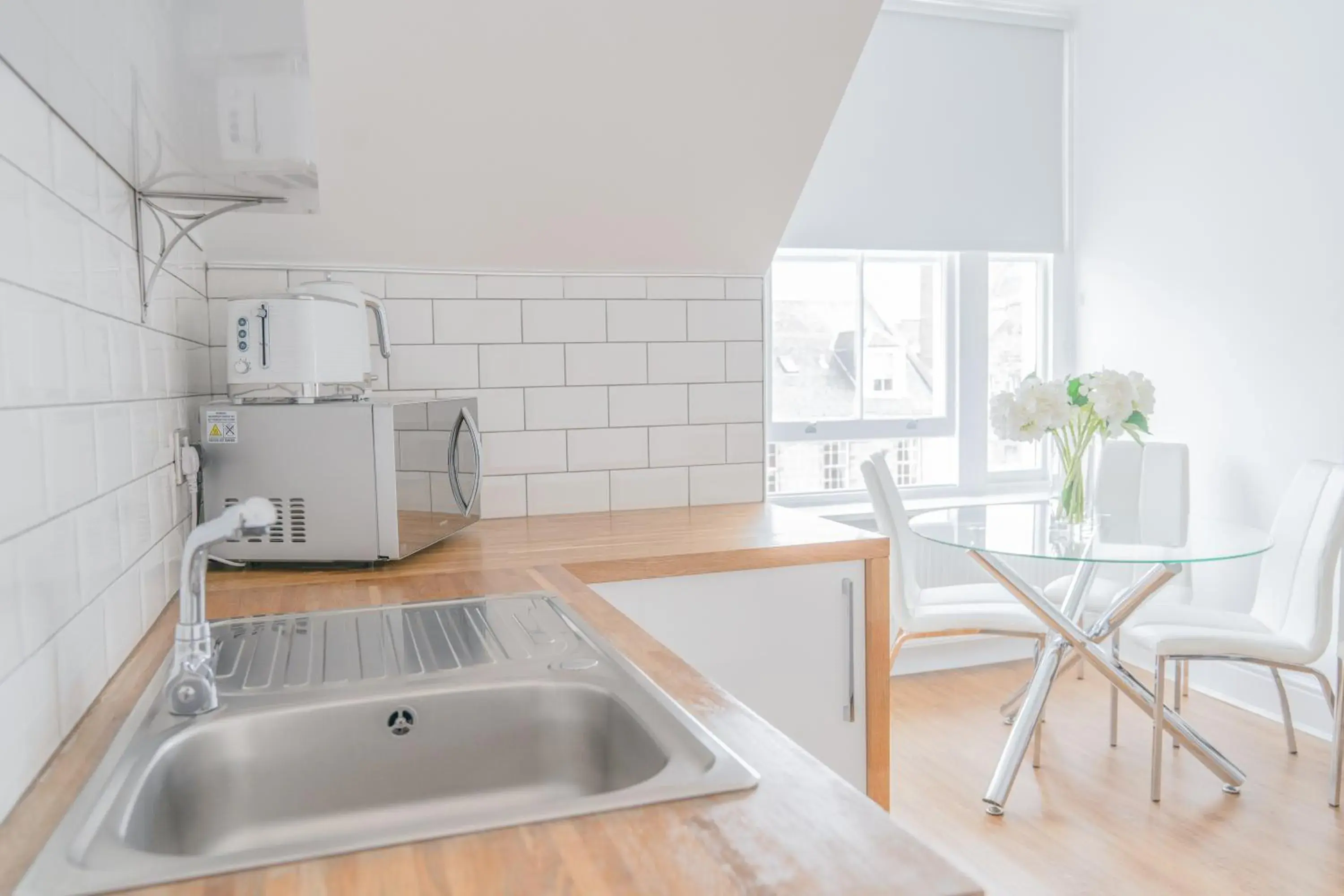 One-Bedroom Apartment in Edinburgh Castle Apartments One-Bedroom Apartment in Edinburgh Castle Apartments