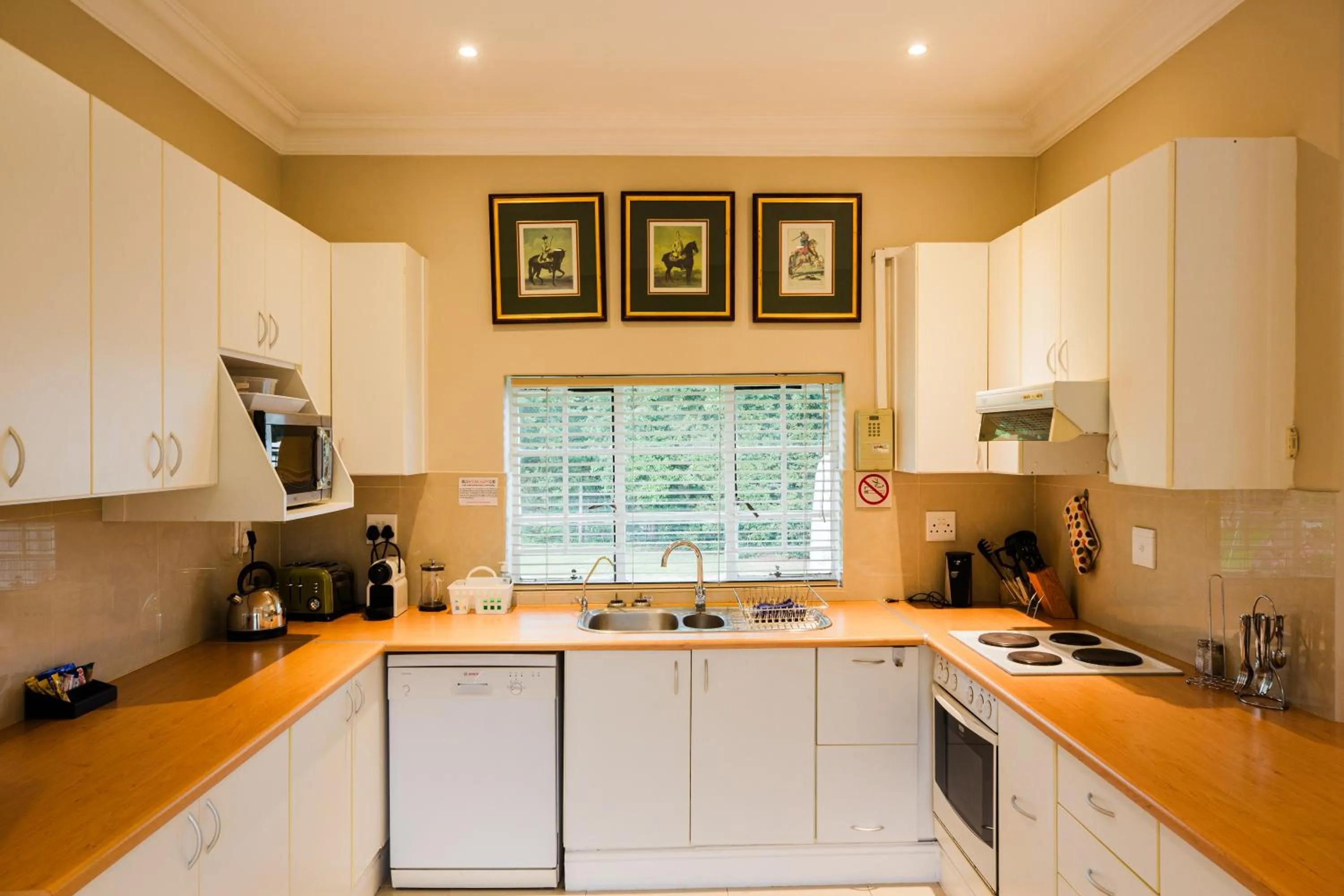 Kitchen or kitchenette in Marshden Estate