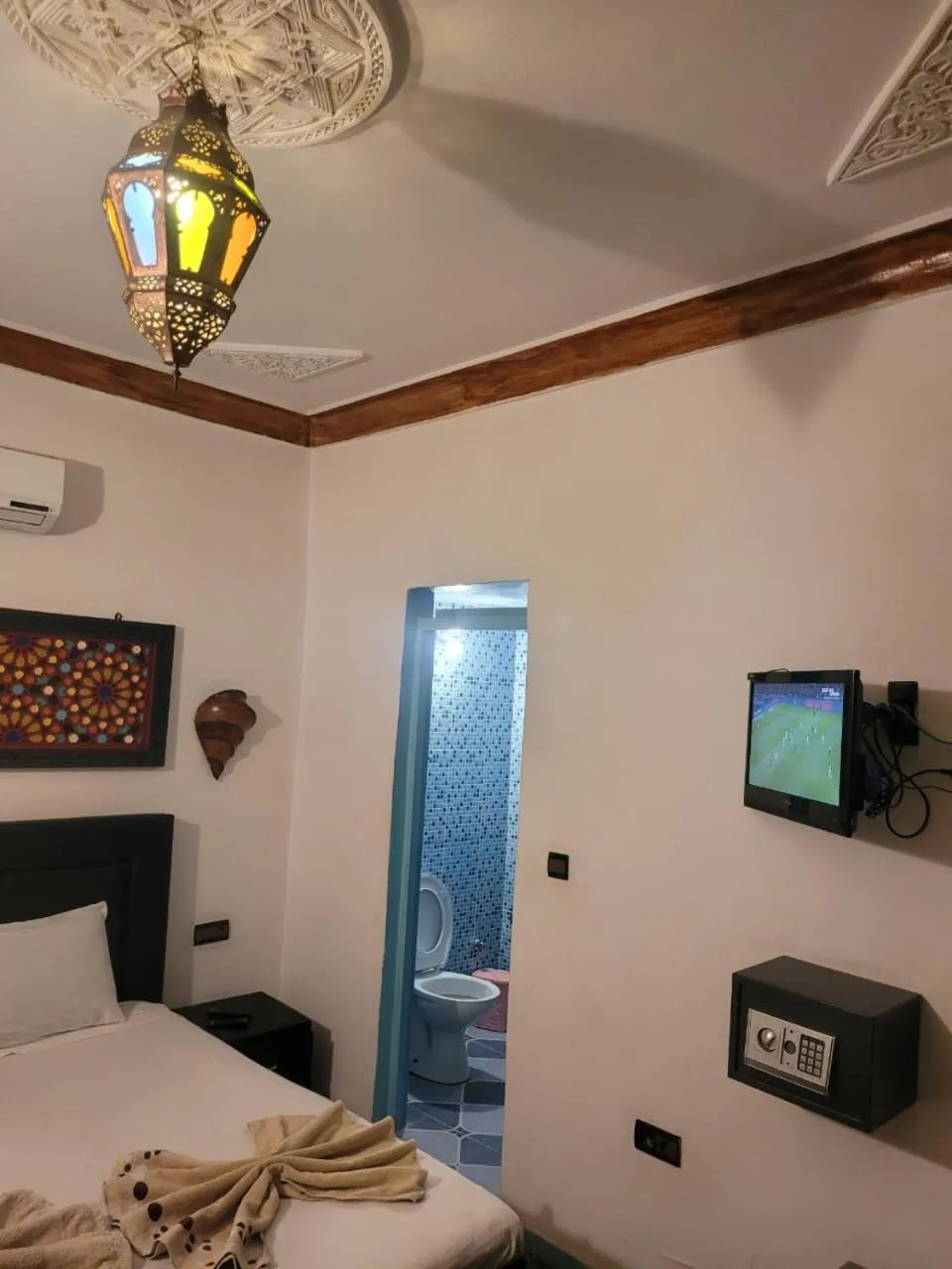 Bed in Dar Berrada-Ziat