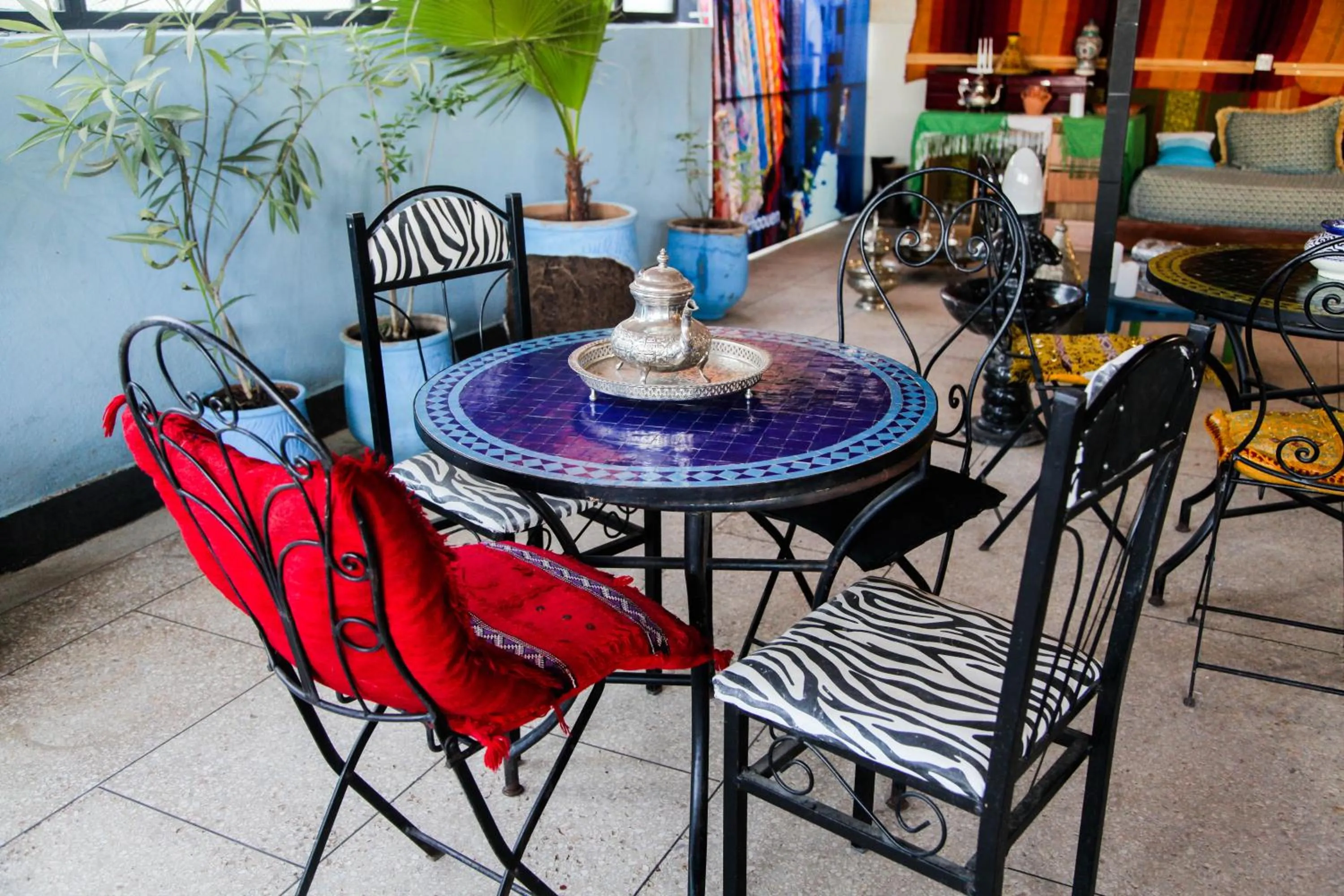 Restaurant/Places to Eat in Dar Berrada - Ziat