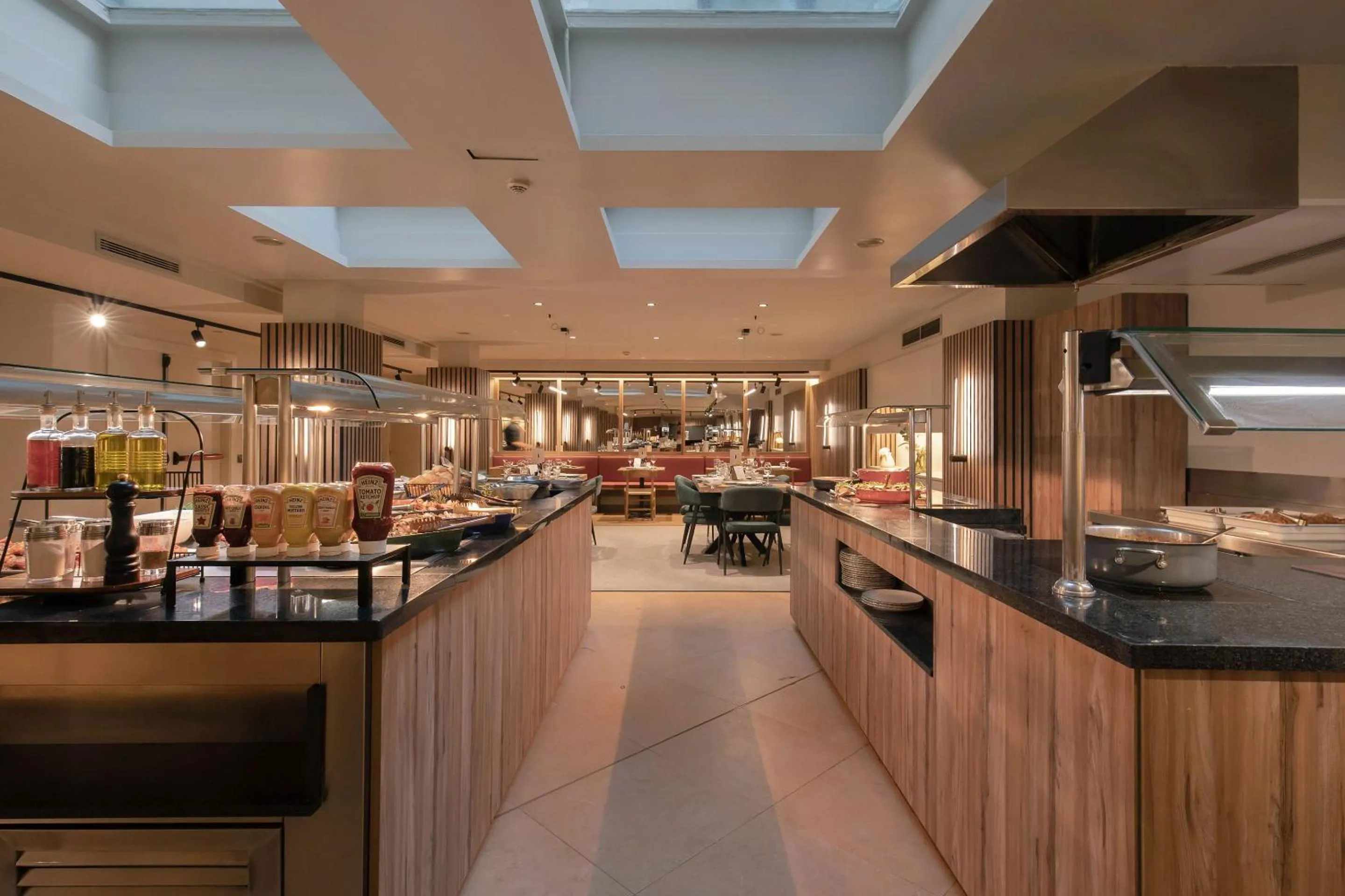 Restaurant/places to eat in Hotel Màgic Andorra by Nexta