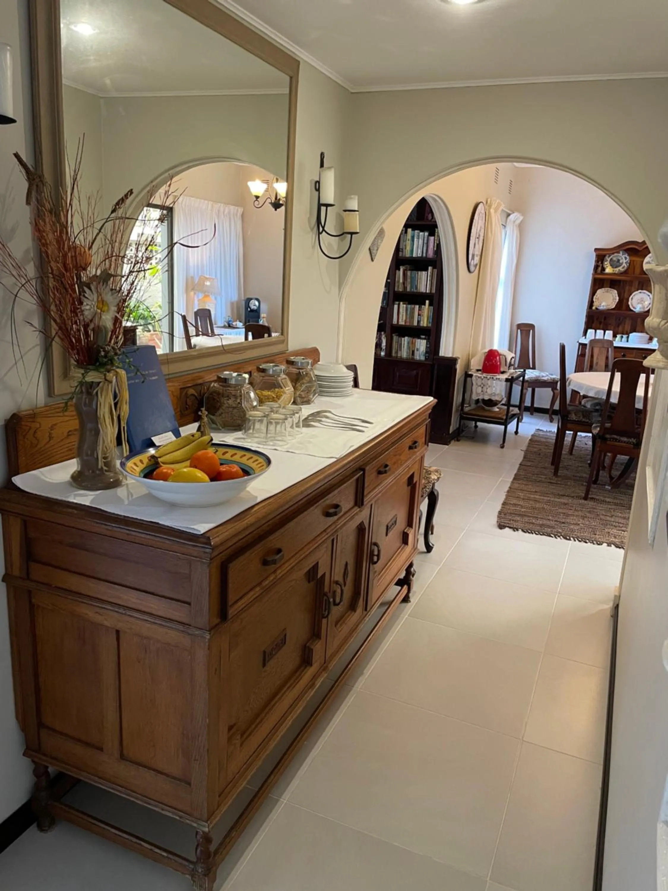 Breakfast in Eden Rose Manor B&B