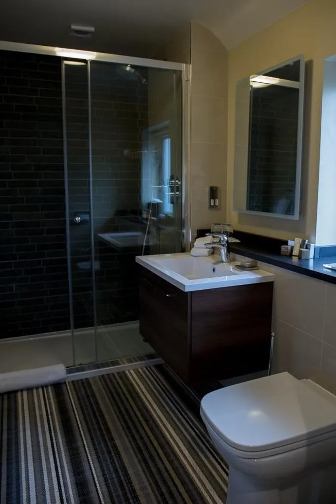 Shower in The Old Mill