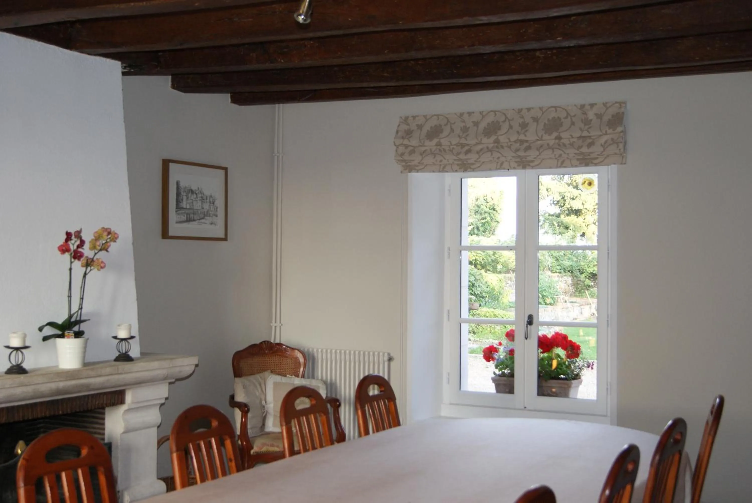 Dining area in La Bihourderie