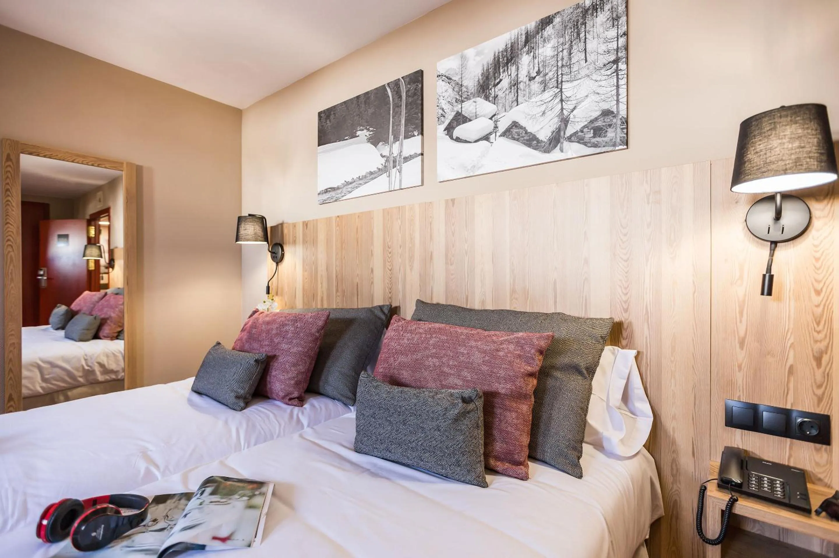 Bed in Hotel Grand Pas by Nexta