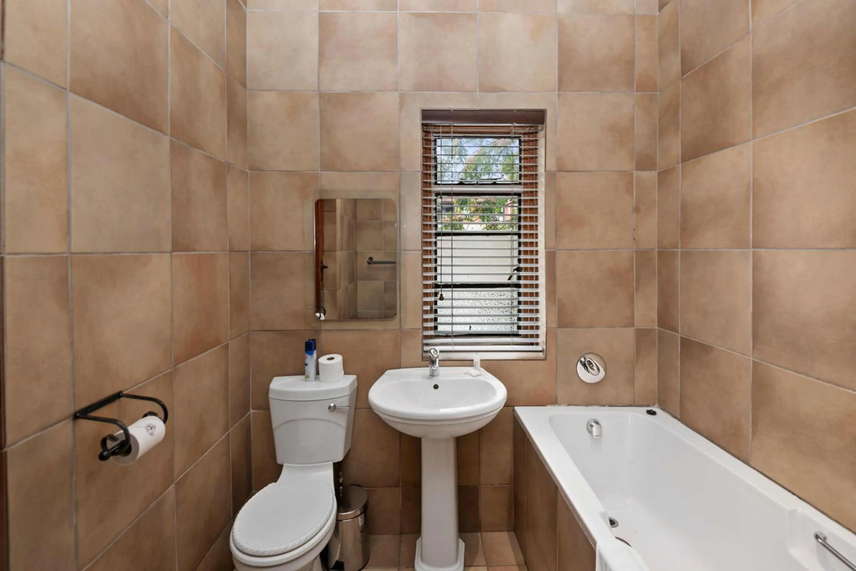 Toilet in De Akker Guest House