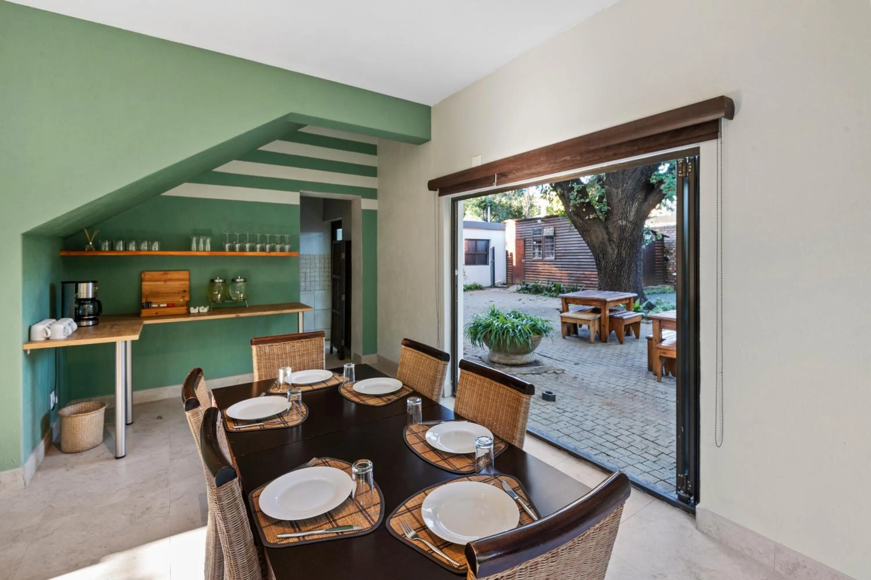 Dining area in De Akker Guest House