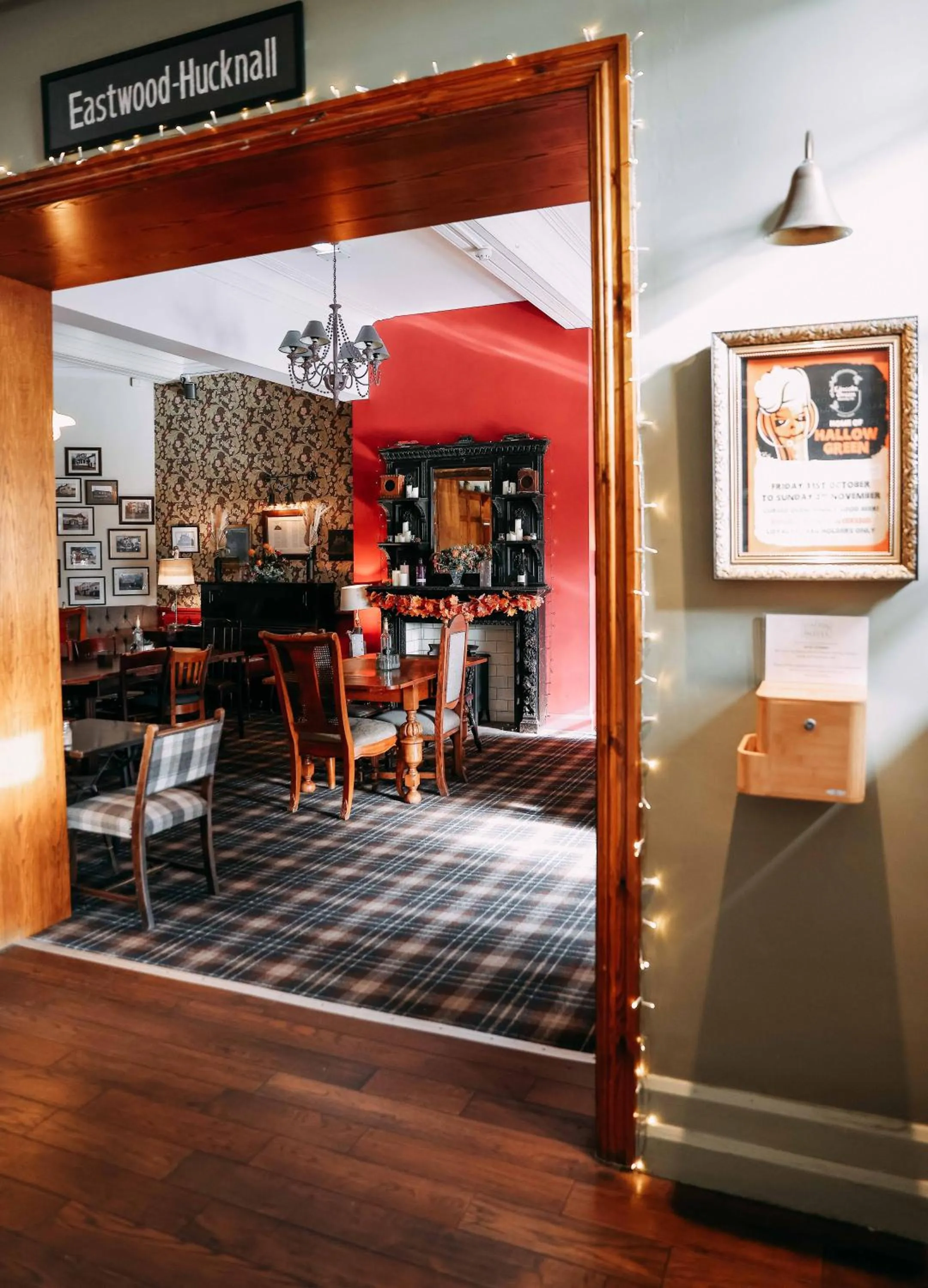 Restaurant/places to eat in Station Hotel