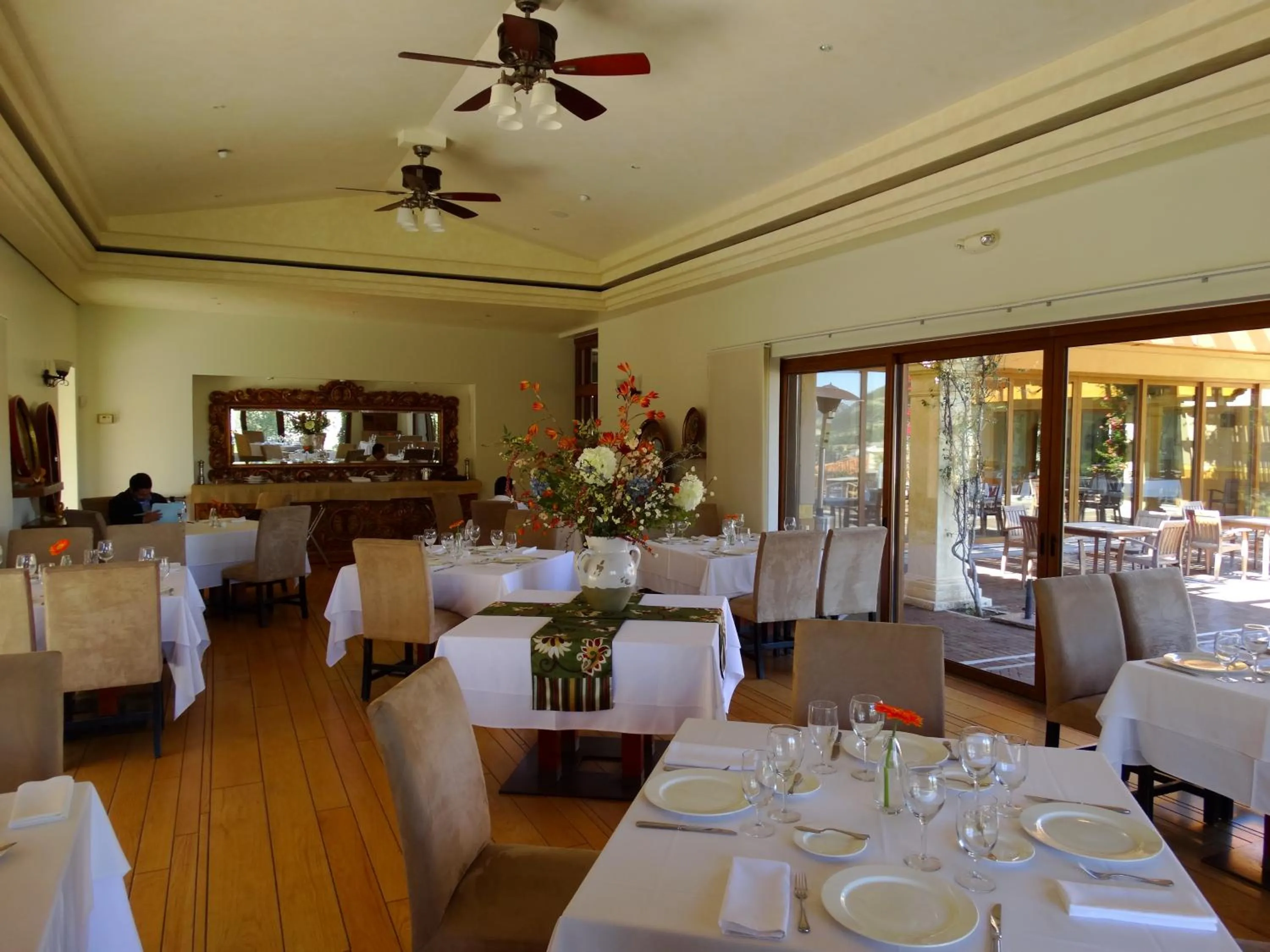 Restaurant/places to eat in Santuario Diegueño