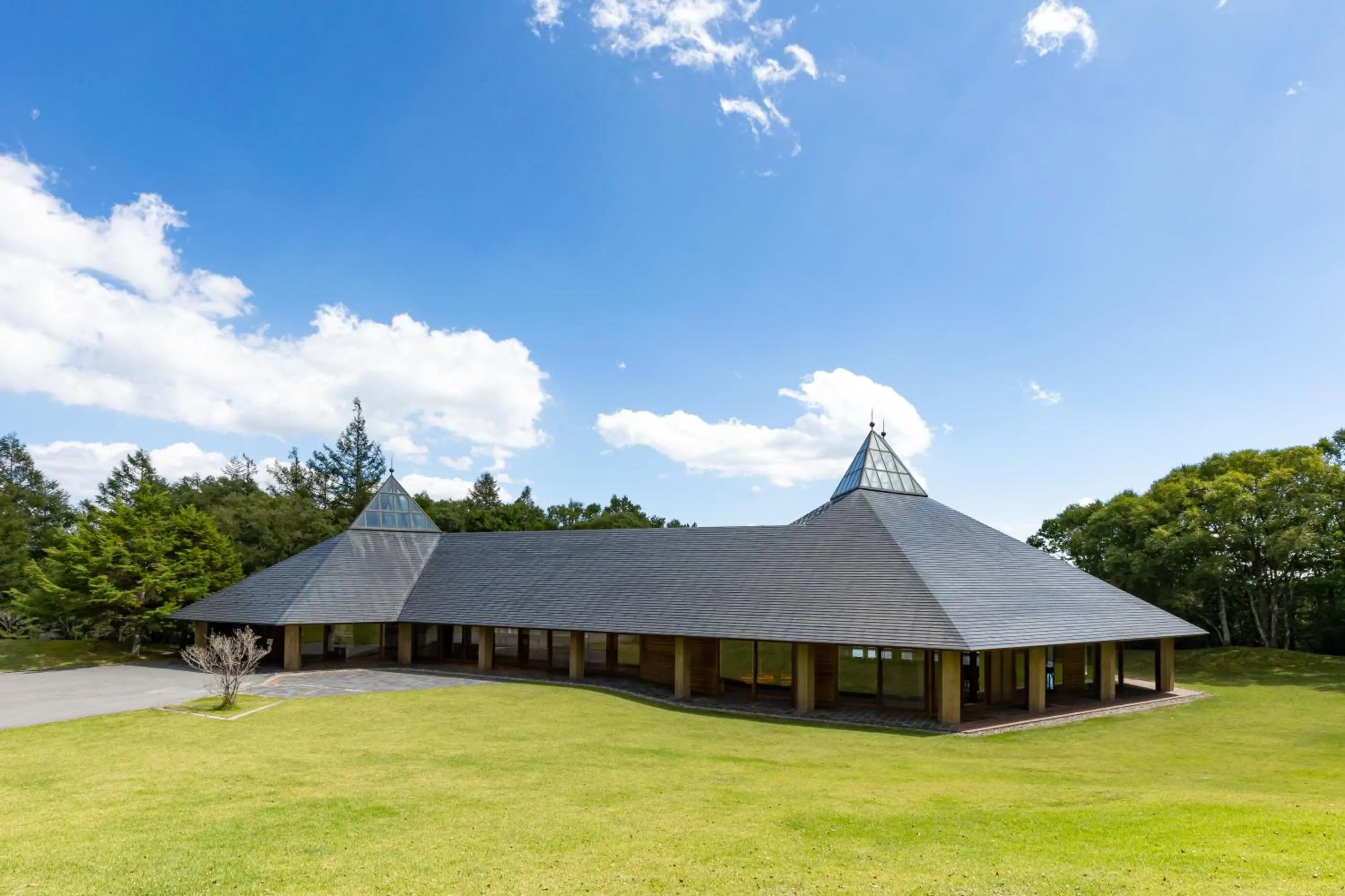 Area and facilities in Yatsugatake Kogen Lodge