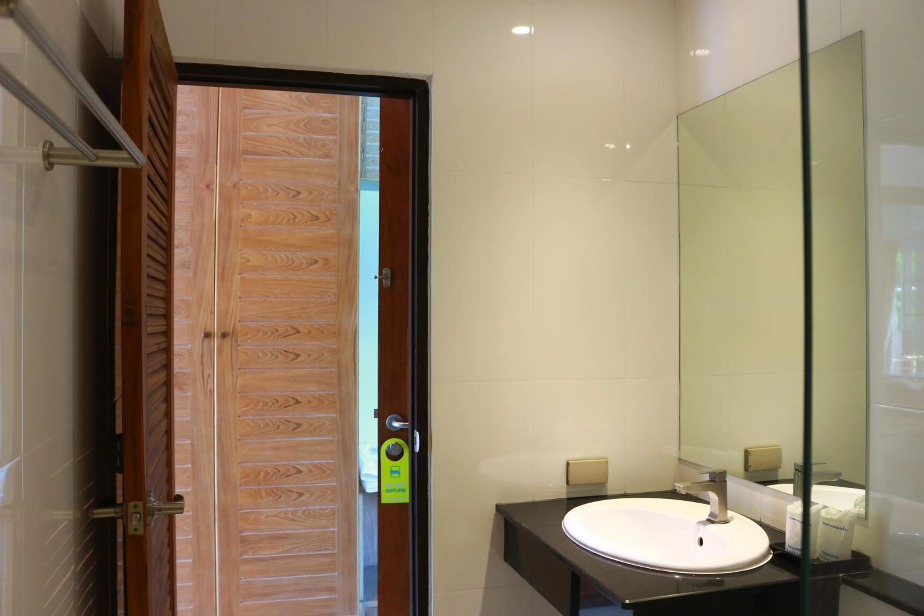 Shower in Crystal Lamai Hotel