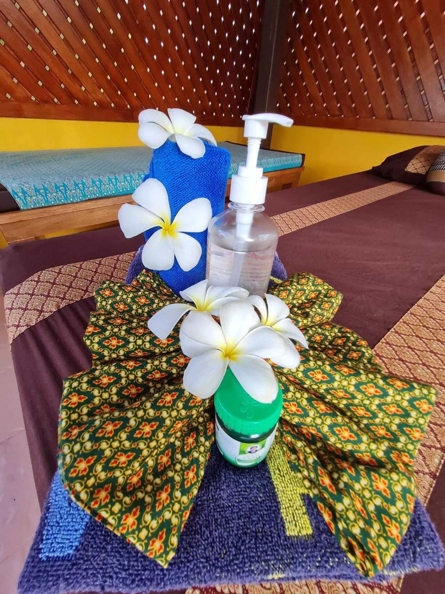 Massage in Bee Nat Garden Resort